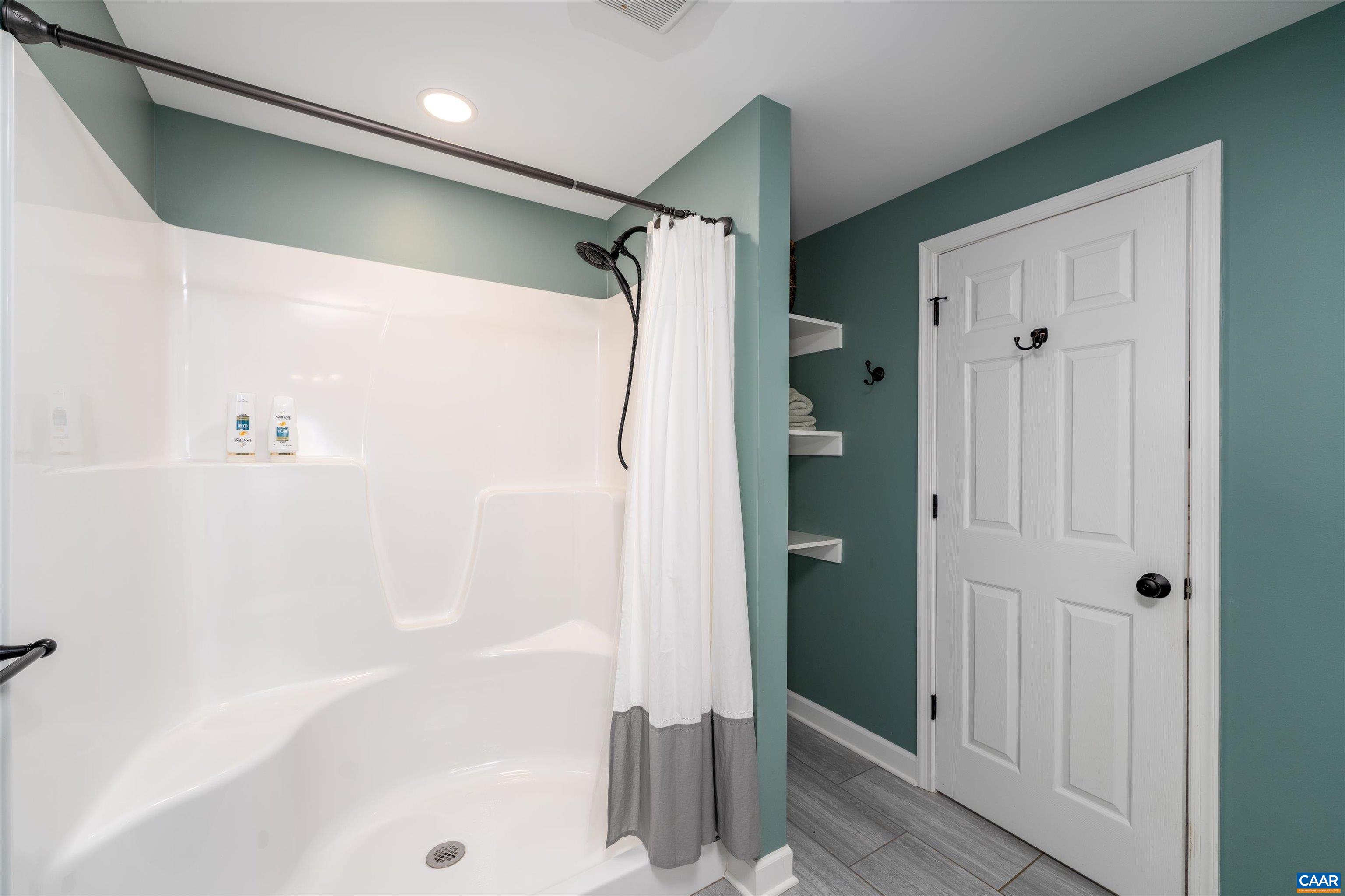 129 FONTANA CT, CHARLOTTESVILLE, Virginia 22911, 5 Bedrooms Bedrooms, ,4 BathroomsBathrooms,Residential,129 FONTANA CT,676041 MLS # 676041