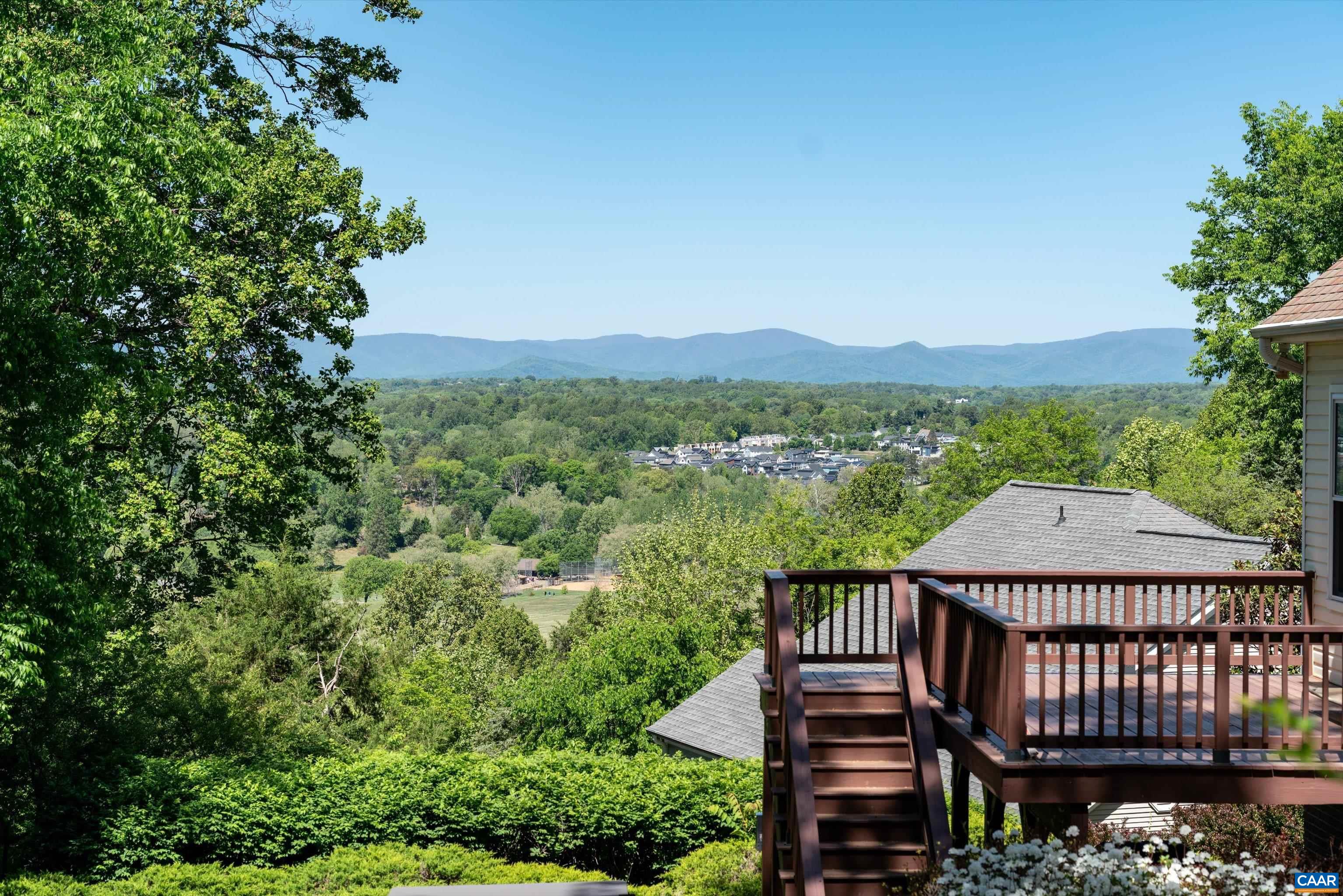 129 FONTANA CT, CHARLOTTESVILLE, Virginia 22911, 5 Bedrooms Bedrooms, ,4 BathroomsBathrooms,Residential,129 FONTANA CT,676041 MLS # 676041