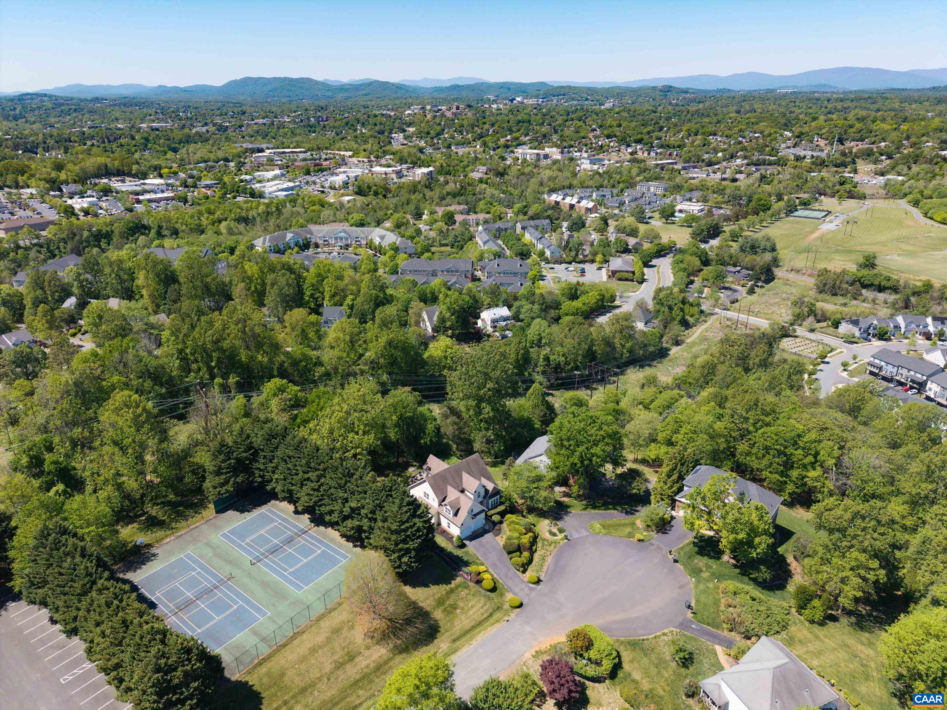 129 FONTANA CT, CHARLOTTESVILLE, Virginia 22911, 5 Bedrooms Bedrooms, ,4 BathroomsBathrooms,Residential,129 FONTANA CT,676041 MLS # 676041