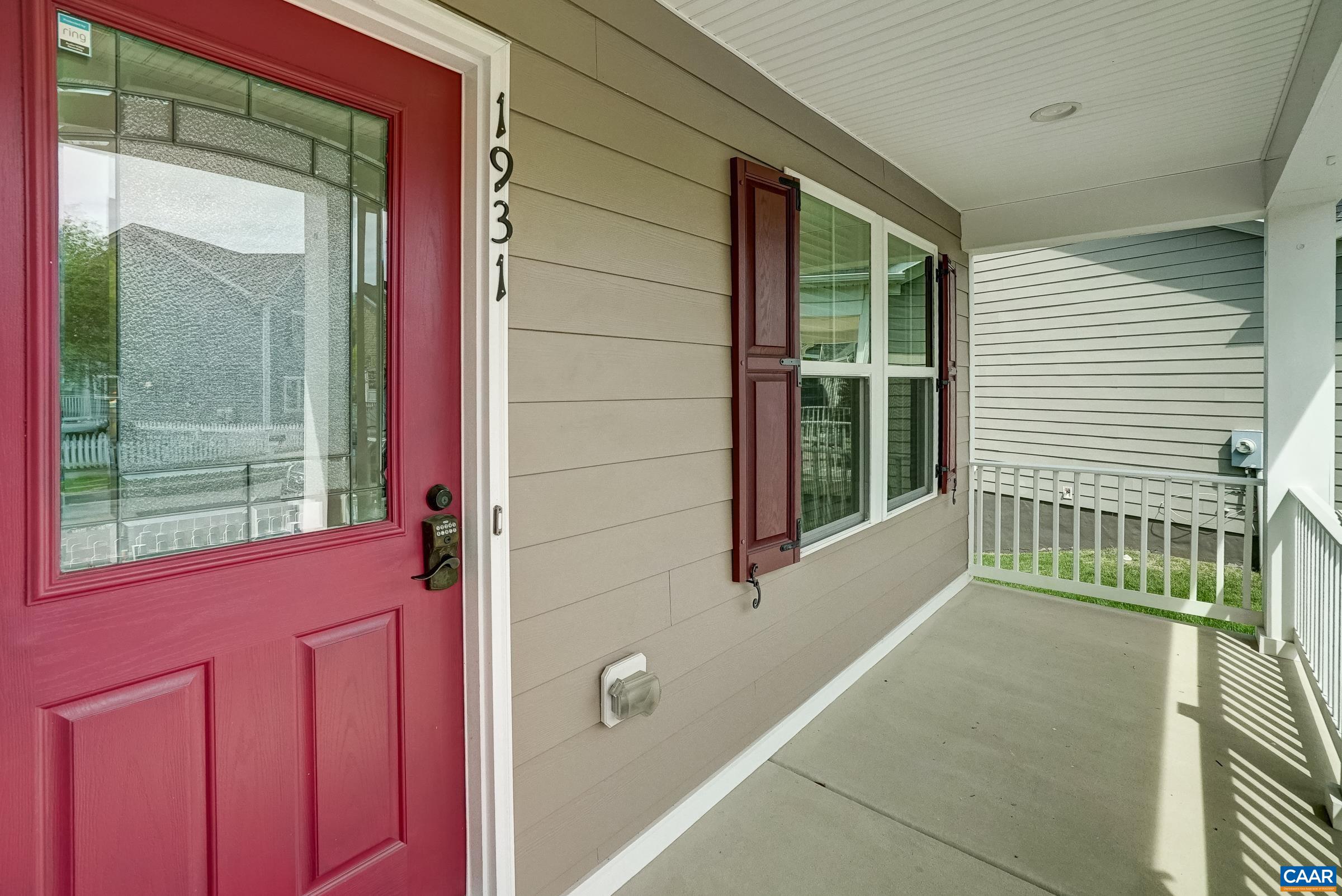 Covered front porch welcomes you home!
