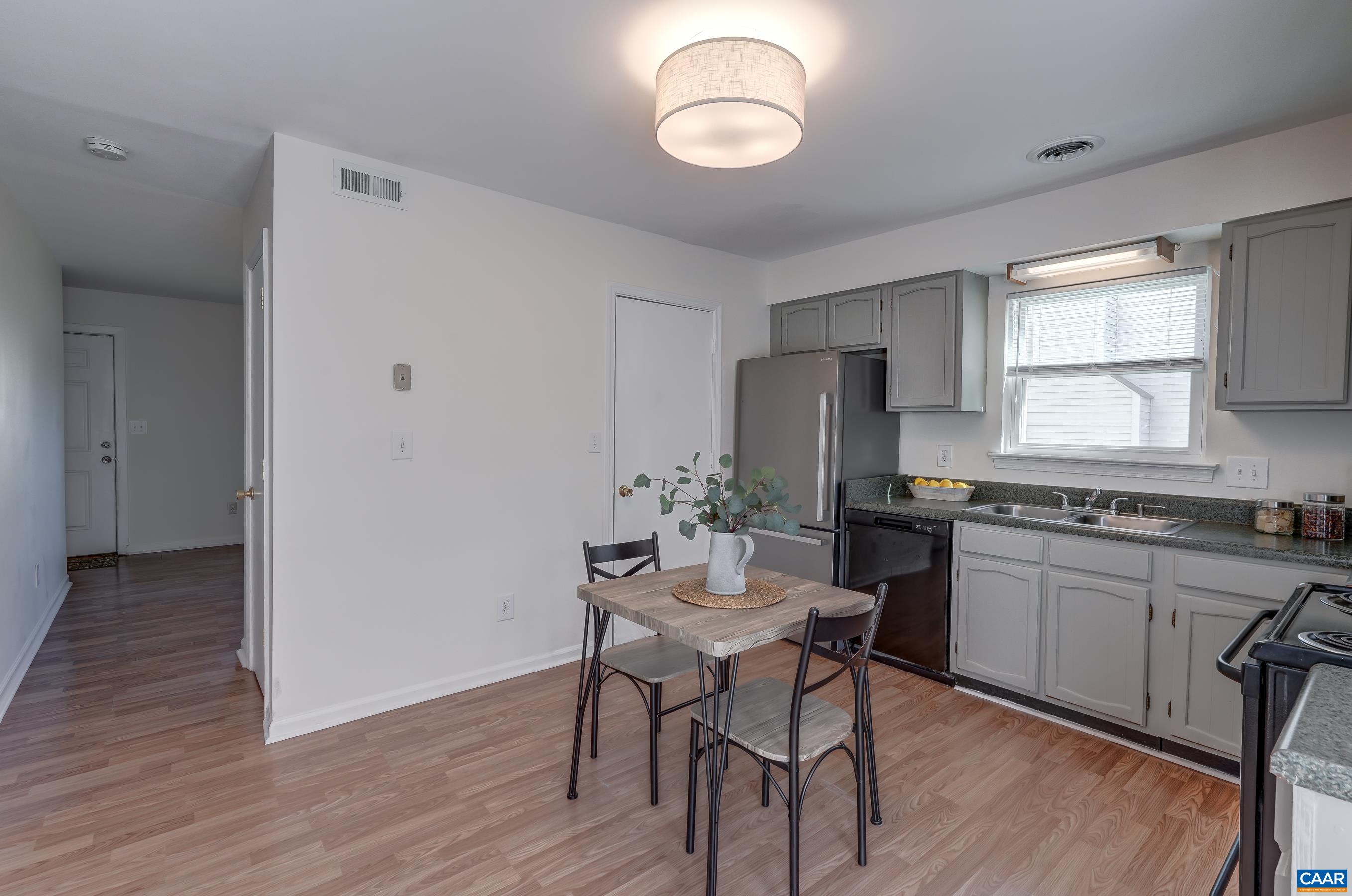 2117 COMMONWEALTH DR, CHARLOTTESVILLE, Virginia 22901, 2 Bedrooms Bedrooms, ,1 BathroomBathrooms,Residential,2117 COMMONWEALTH DR,676149 MLS # 676149