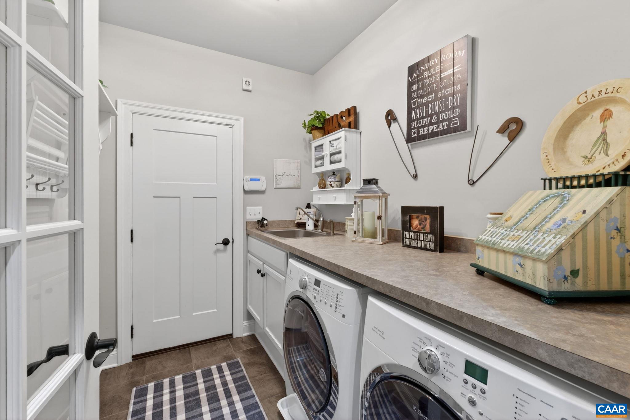 93 LAKEVIEW CT, ZION CROSSROADS, Virginia 22952, 4 Bedrooms Bedrooms, ,3 BathroomsBathrooms,Residential,93 LAKEVIEW CT,676165 MLS # 676165