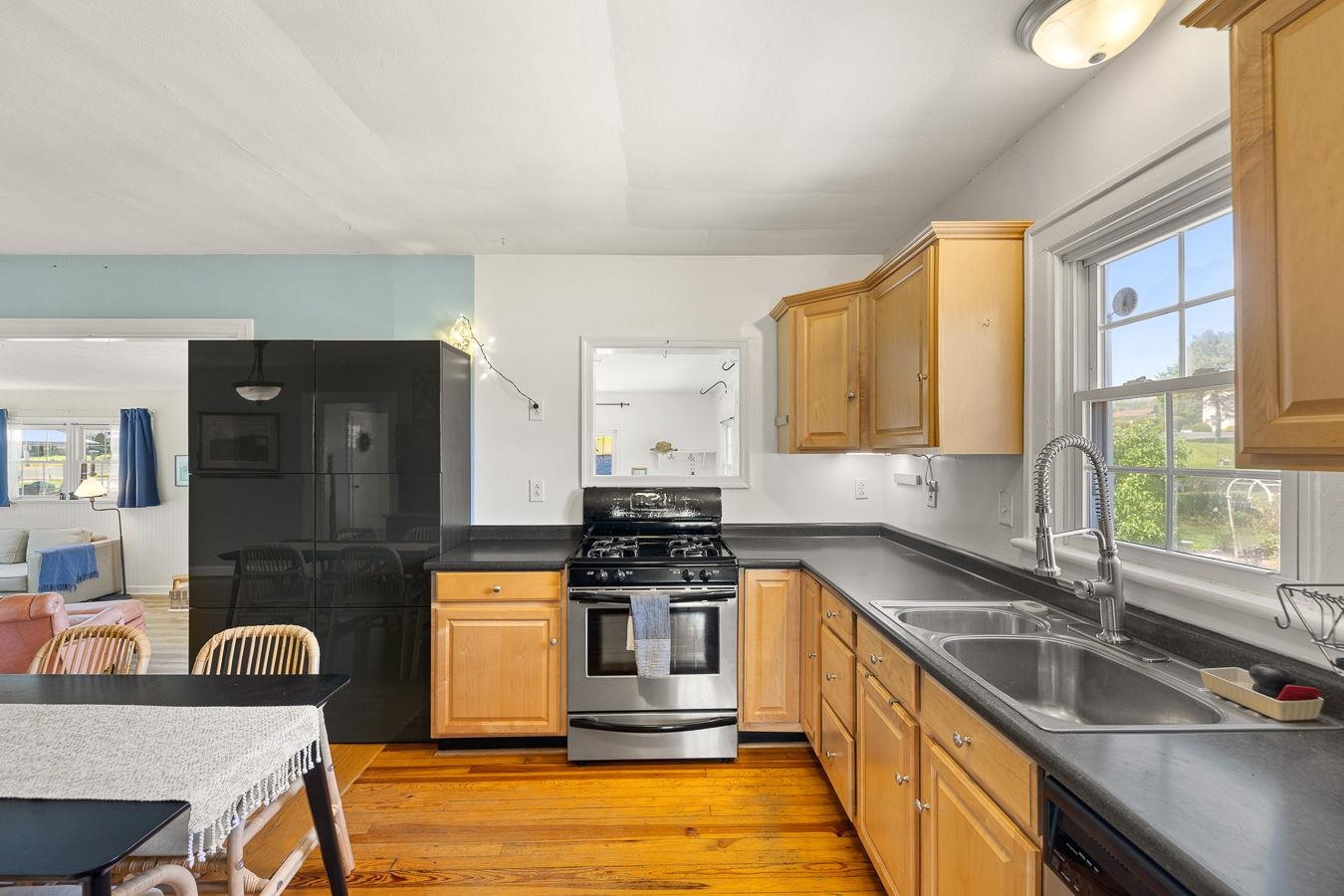 110 HAYS AVE, STAUNTON, Virginia 24401, 2 Bedrooms Bedrooms, ,1 BathroomBathrooms,Residential,110 HAYS AVE,676166 MLS # 676166