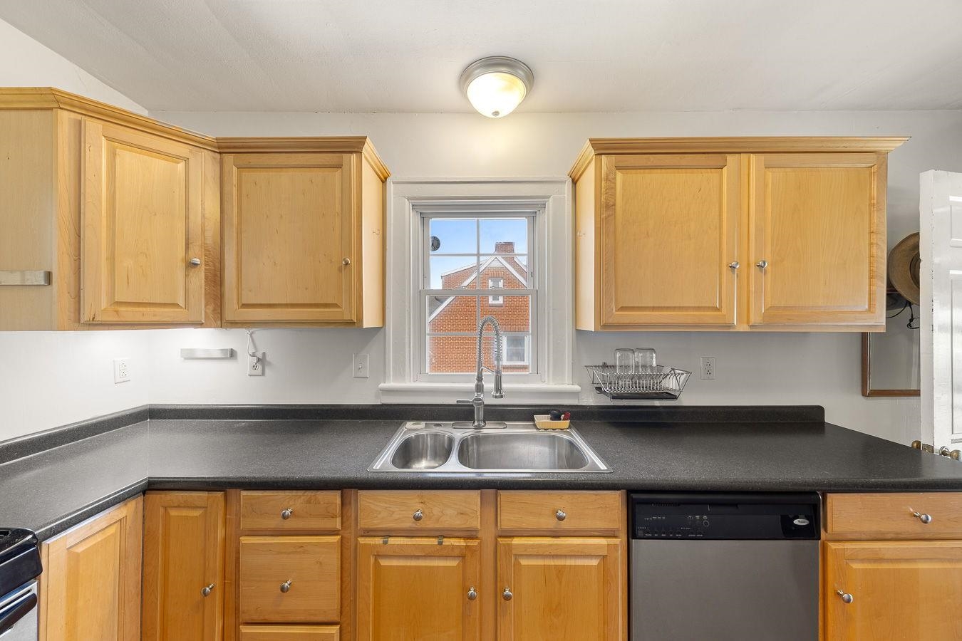 110 HAYS AVE, STAUNTON, Virginia 24401, 2 Bedrooms Bedrooms, ,1 BathroomBathrooms,Residential,110 HAYS AVE,676166 MLS # 676166