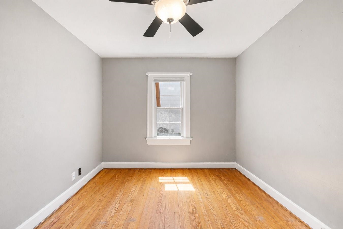 110 HAYS AVE, STAUNTON, Virginia 24401, 2 Bedrooms Bedrooms, ,1 BathroomBathrooms,Residential,110 HAYS AVE,676166 MLS # 676166