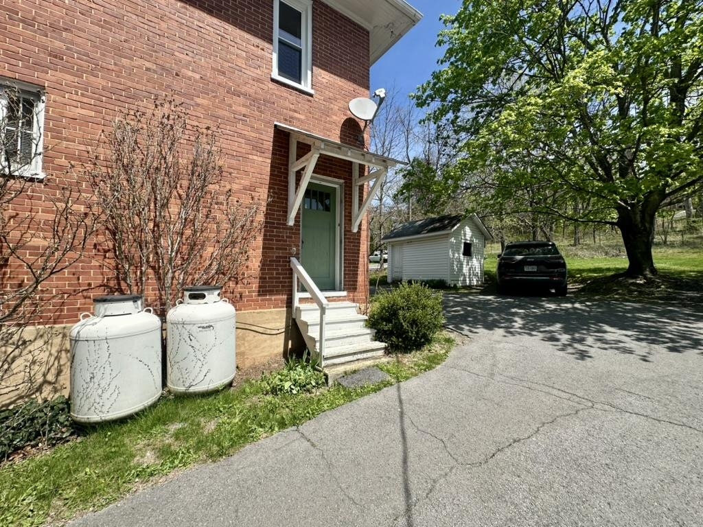 5642 SAM SNEAD HWY, HOT SPRINGS, Virginia 24445, 4 Bedrooms Bedrooms, ,2 BathroomsBathrooms,Residential,5642 Sam Snead Highway,5642 SAM SNEAD HWY,676167 MLS # 676167