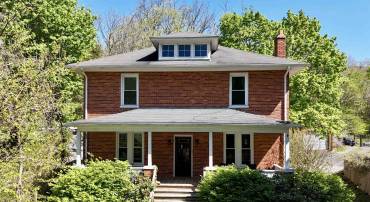 5642 SAM SNEAD HWY, HOT SPRINGS, Virginia 24445, 4 Bedrooms Bedrooms, ,2 BathroomsBathrooms,Residential,5642 Sam Snead Highway,5642 SAM SNEAD HWY,676167 MLS # 676167