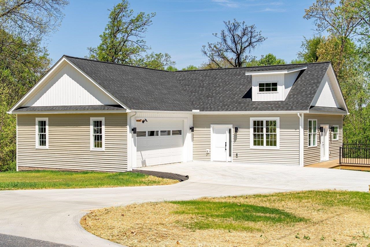 1378 MELROSE RD, ROCKINGHAM, Virginia 22802, 3 Bedrooms Bedrooms, ,3 BathroomsBathrooms,Residential,1378 MELROSE RD,676170 MLS # 676170