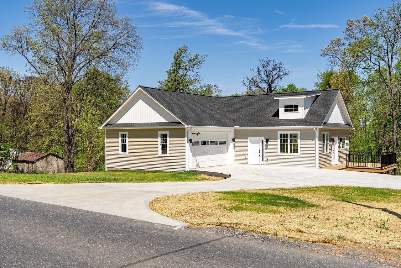 1378 MELROSE RD, ROCKINGHAM, Virginia 22802, 3 Bedrooms Bedrooms, ,3 BathroomsBathrooms,Residential,1378 MELROSE RD,676170 MLS # 676170