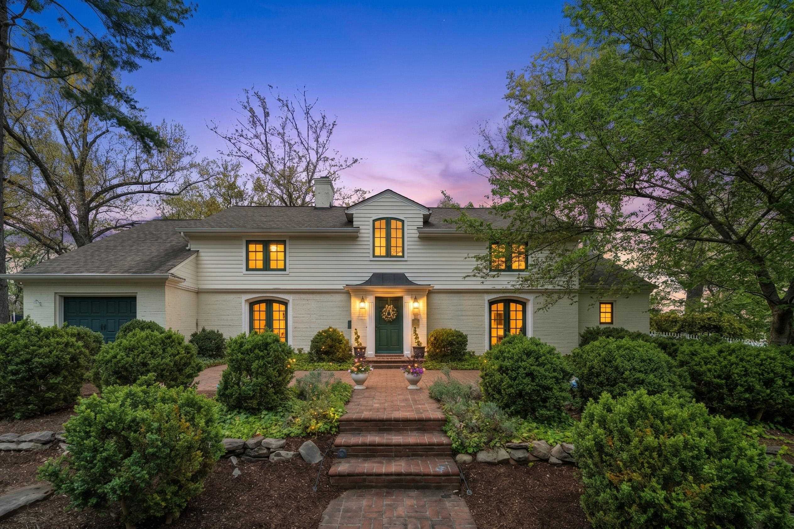 633 OAK AVE, WAYNESBORO, Virginia 22980, 4 Bedrooms Bedrooms, ,3 BathroomsBathrooms,Residential,Tree Street Elite,633 OAK AVE,676171 MLS # 676171