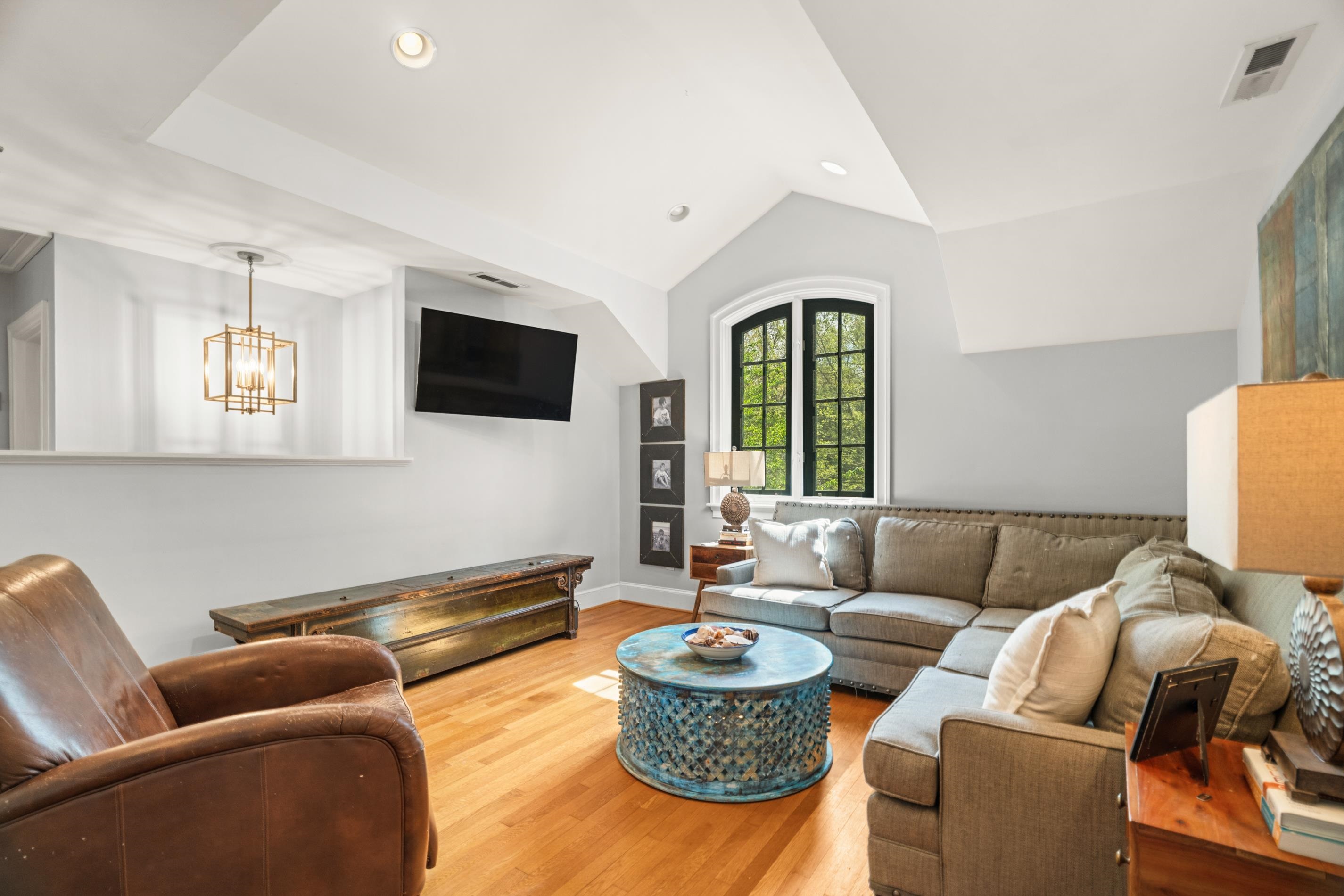 633 OAK AVE, WAYNESBORO, Virginia 22980, 4 Bedrooms Bedrooms, ,3 BathroomsBathrooms,Residential,Tree Street Elite,633 OAK AVE,676171 MLS # 676171