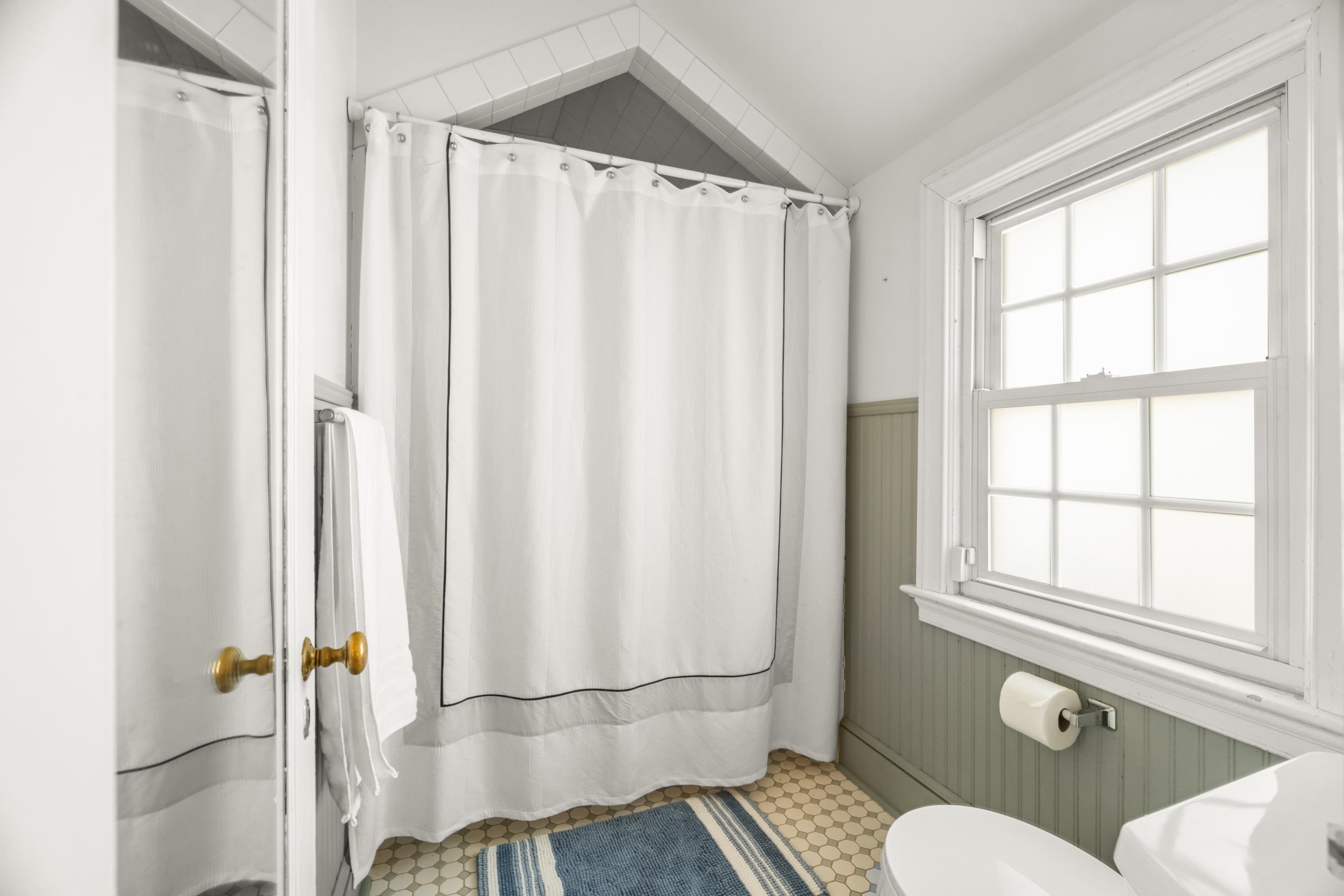 633 OAK AVE, WAYNESBORO, Virginia 22980, 4 Bedrooms Bedrooms, ,3 BathroomsBathrooms,Residential,Tree Street Elite,633 OAK AVE,676171 MLS # 676171