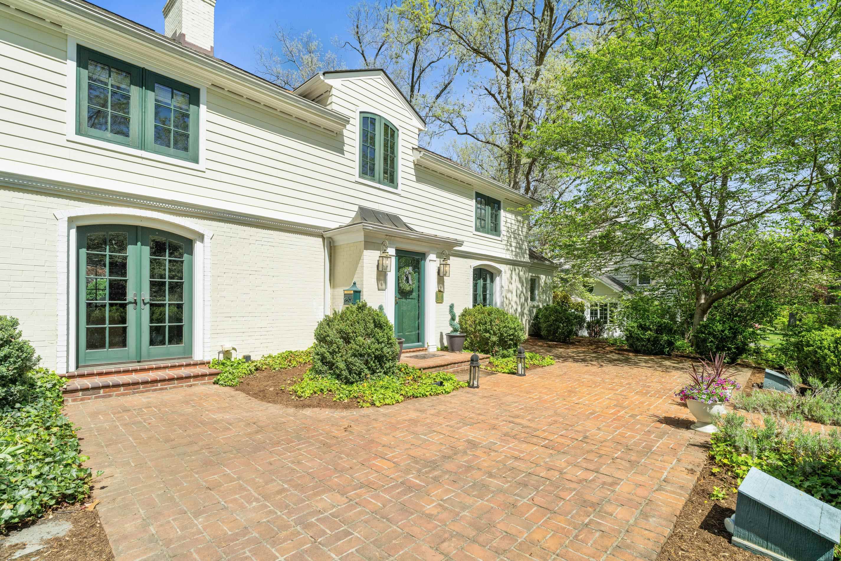 633 OAK AVE, WAYNESBORO, Virginia 22980, 4 Bedrooms Bedrooms, ,3 BathroomsBathrooms,Residential,Tree Street Elite,633 OAK AVE,676171 MLS # 676171