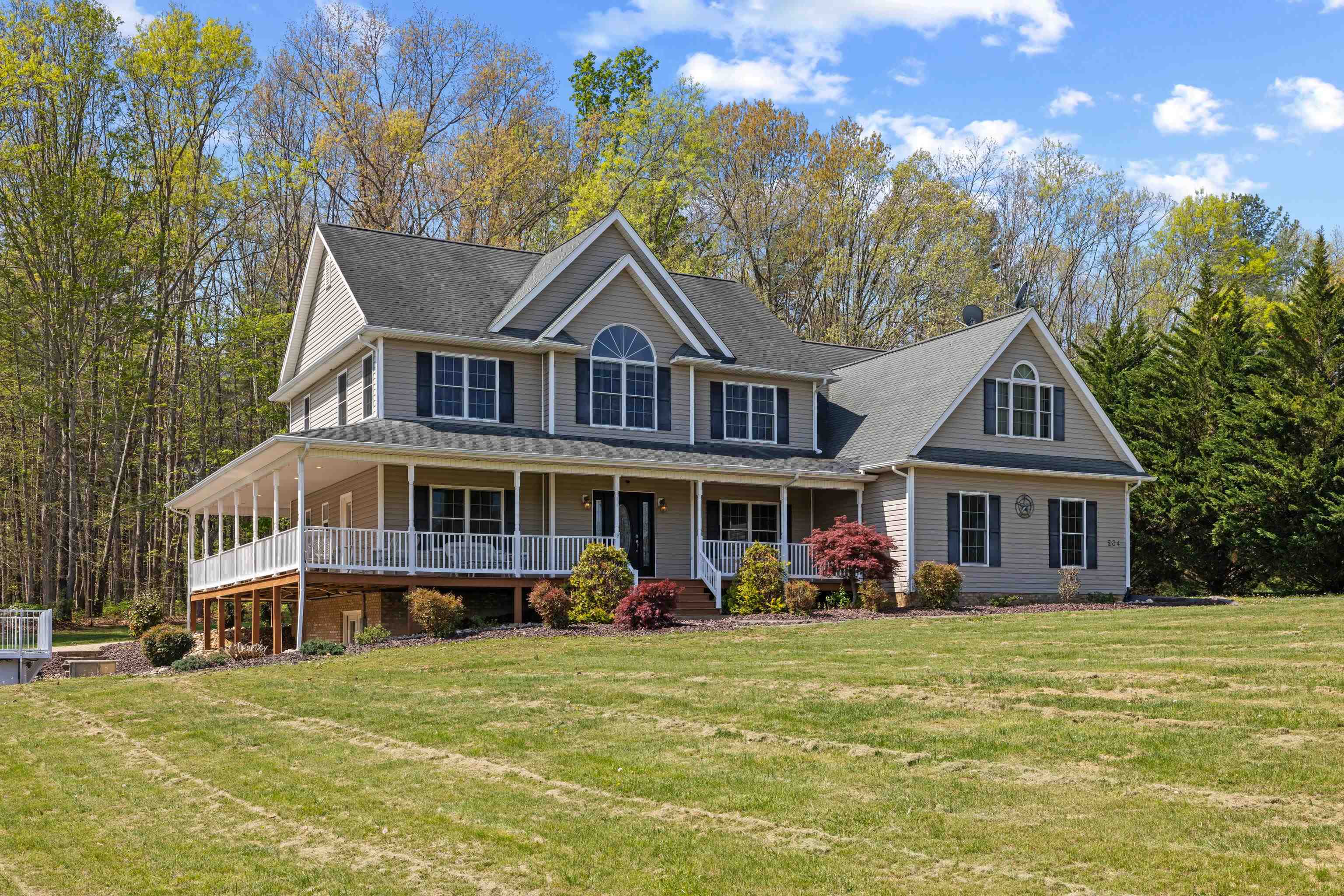 204 TADPOLE LN, GREENVILLE, Virginia 24440, 5 Bedrooms Bedrooms, ,3 BathroomsBathrooms,Residential,204 TADPOLE LN,676175 MLS # 676175