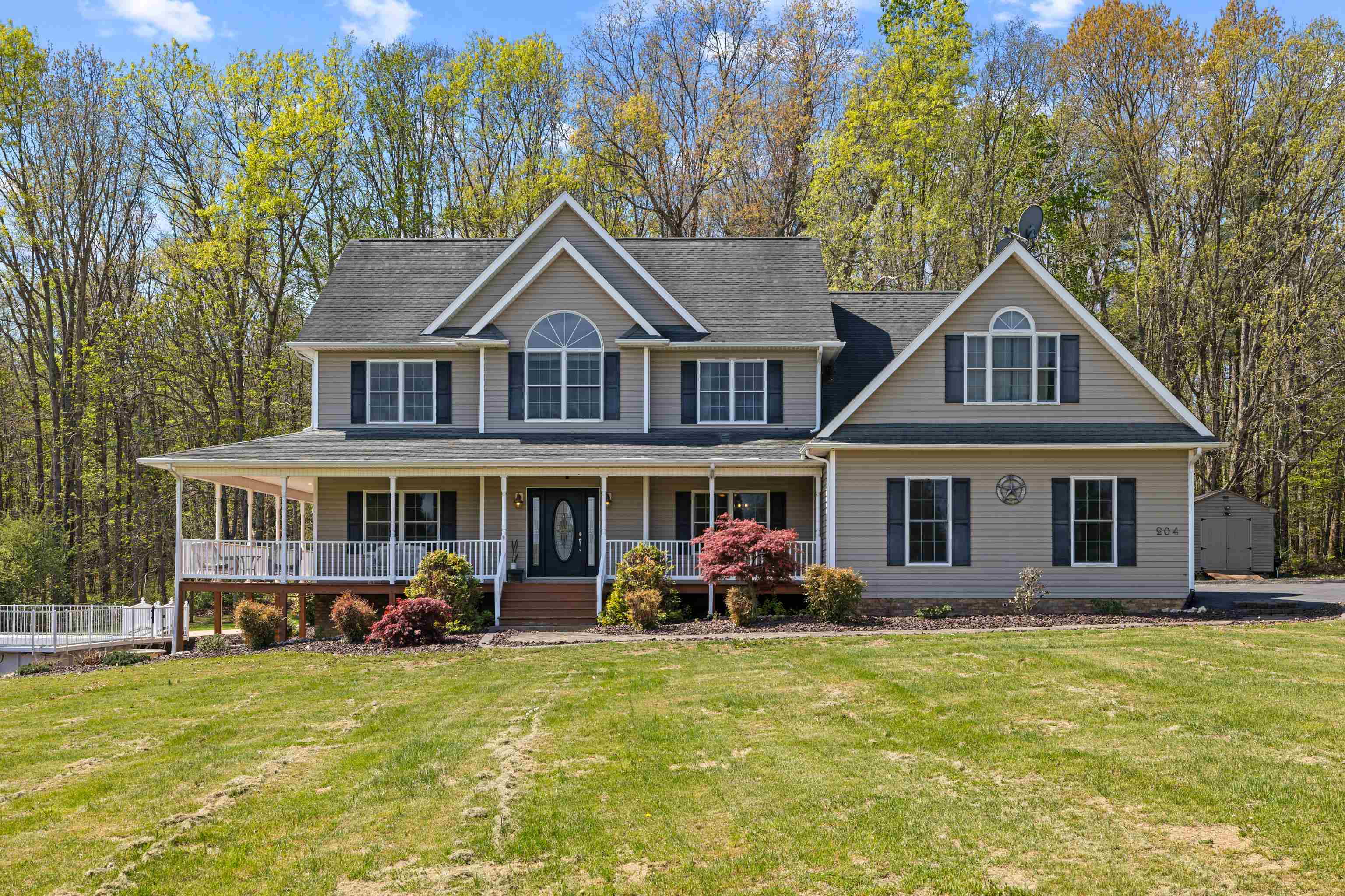 204 TADPOLE LN, GREENVILLE, Virginia 24440, 5 Bedrooms Bedrooms, ,3 BathroomsBathrooms,Residential,204 TADPOLE LN,676175 MLS # 676175