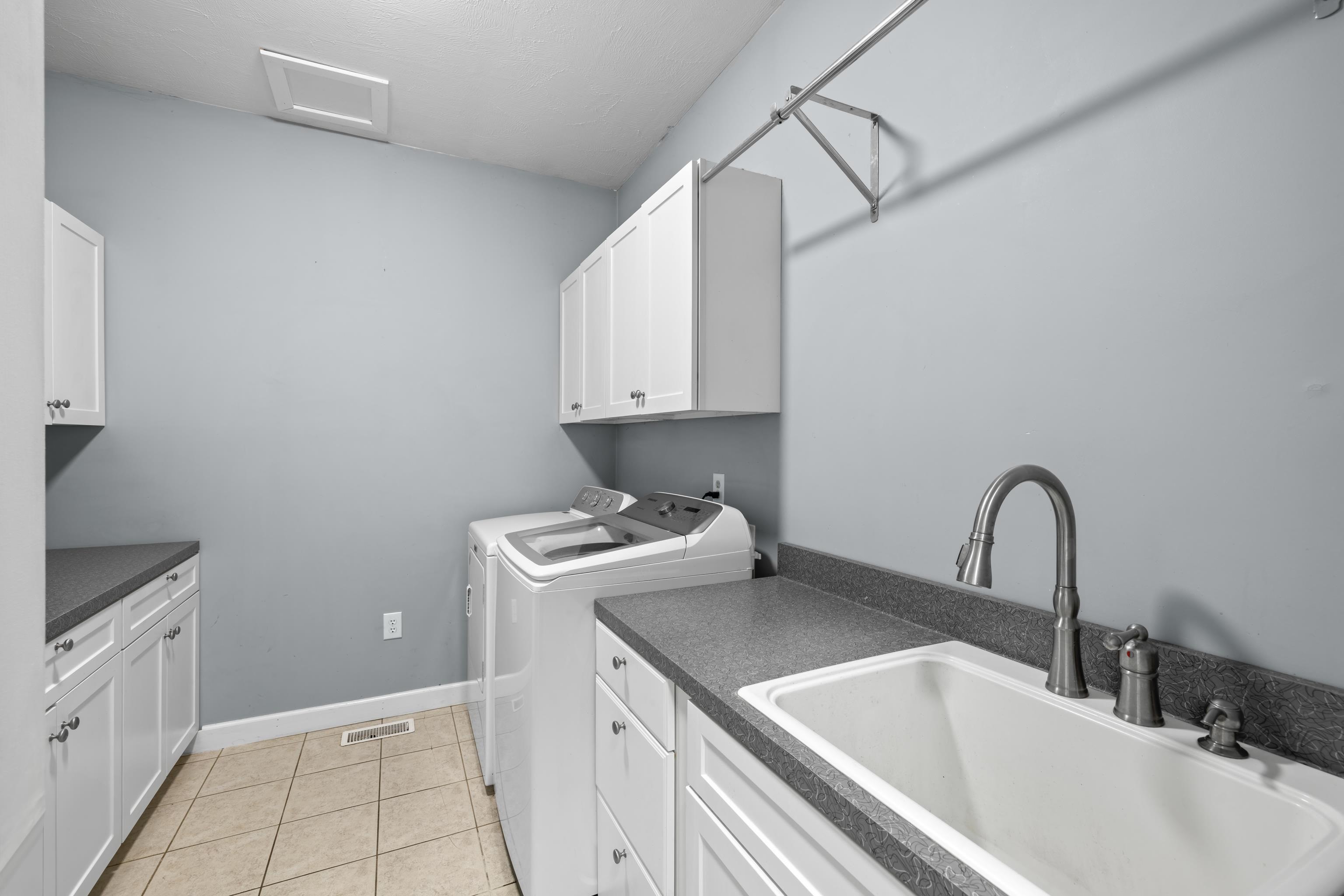 204 TADPOLE LN, GREENVILLE, Virginia 24440, 5 Bedrooms Bedrooms, ,3 BathroomsBathrooms,Residential,204 TADPOLE LN,676175 MLS # 676175