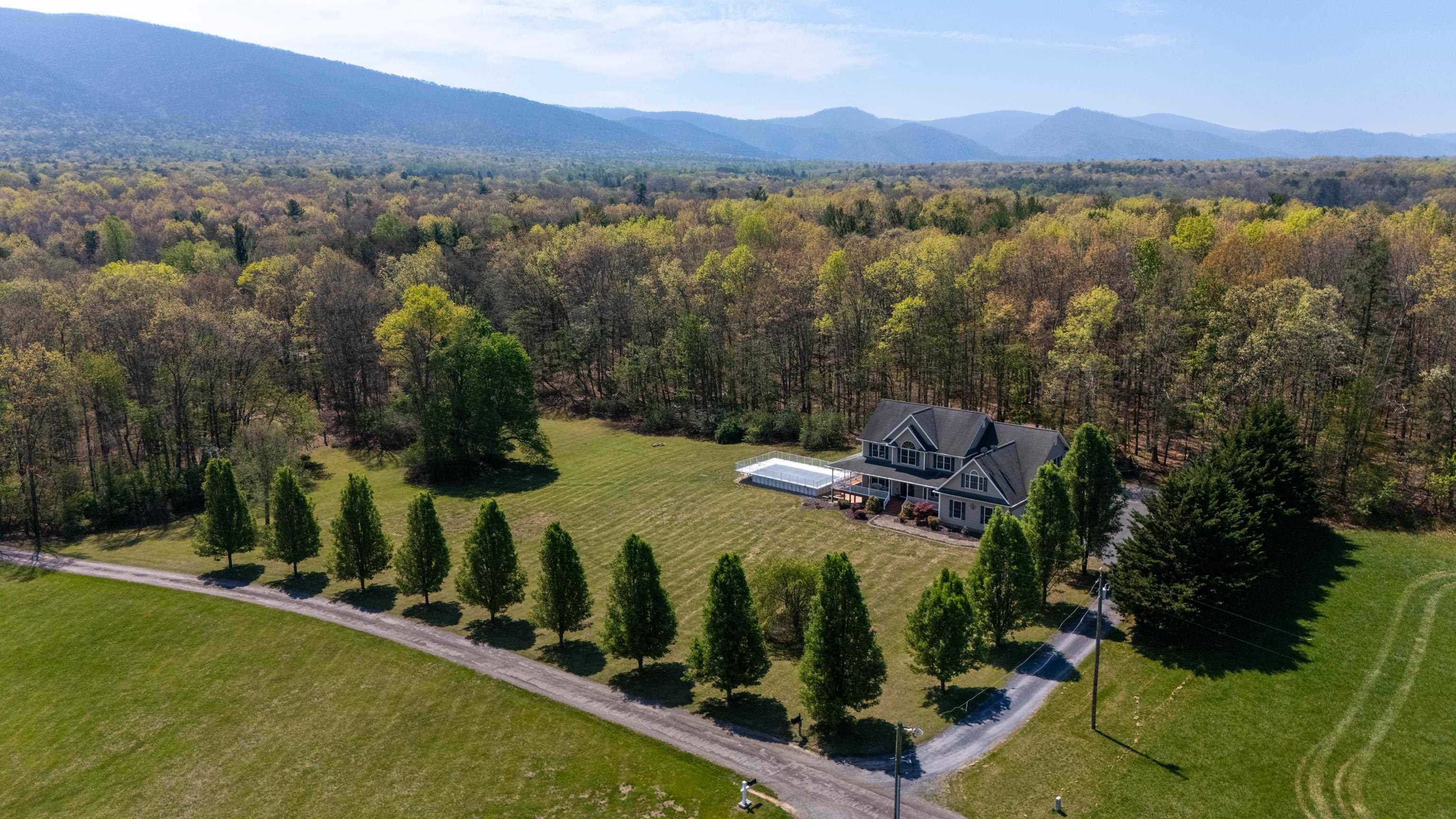 204 TADPOLE LN, GREENVILLE, Virginia 24440, 5 Bedrooms Bedrooms, ,3 BathroomsBathrooms,Residential,204 TADPOLE LN,676175 MLS # 676175