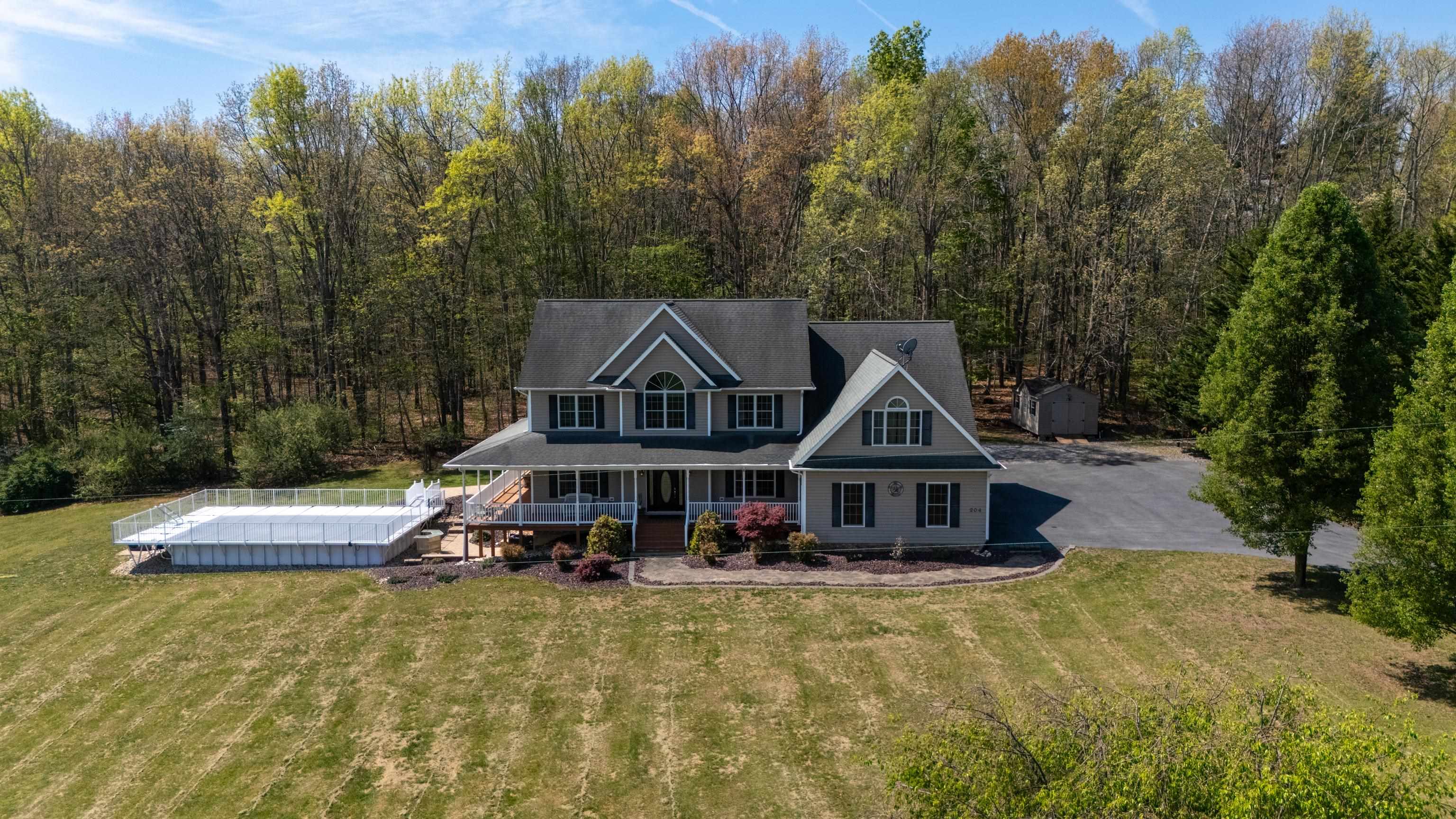 204 TADPOLE LN, GREENVILLE, Virginia 24440, 5 Bedrooms Bedrooms, ,3 BathroomsBathrooms,Residential,204 TADPOLE LN,676175 MLS # 676175