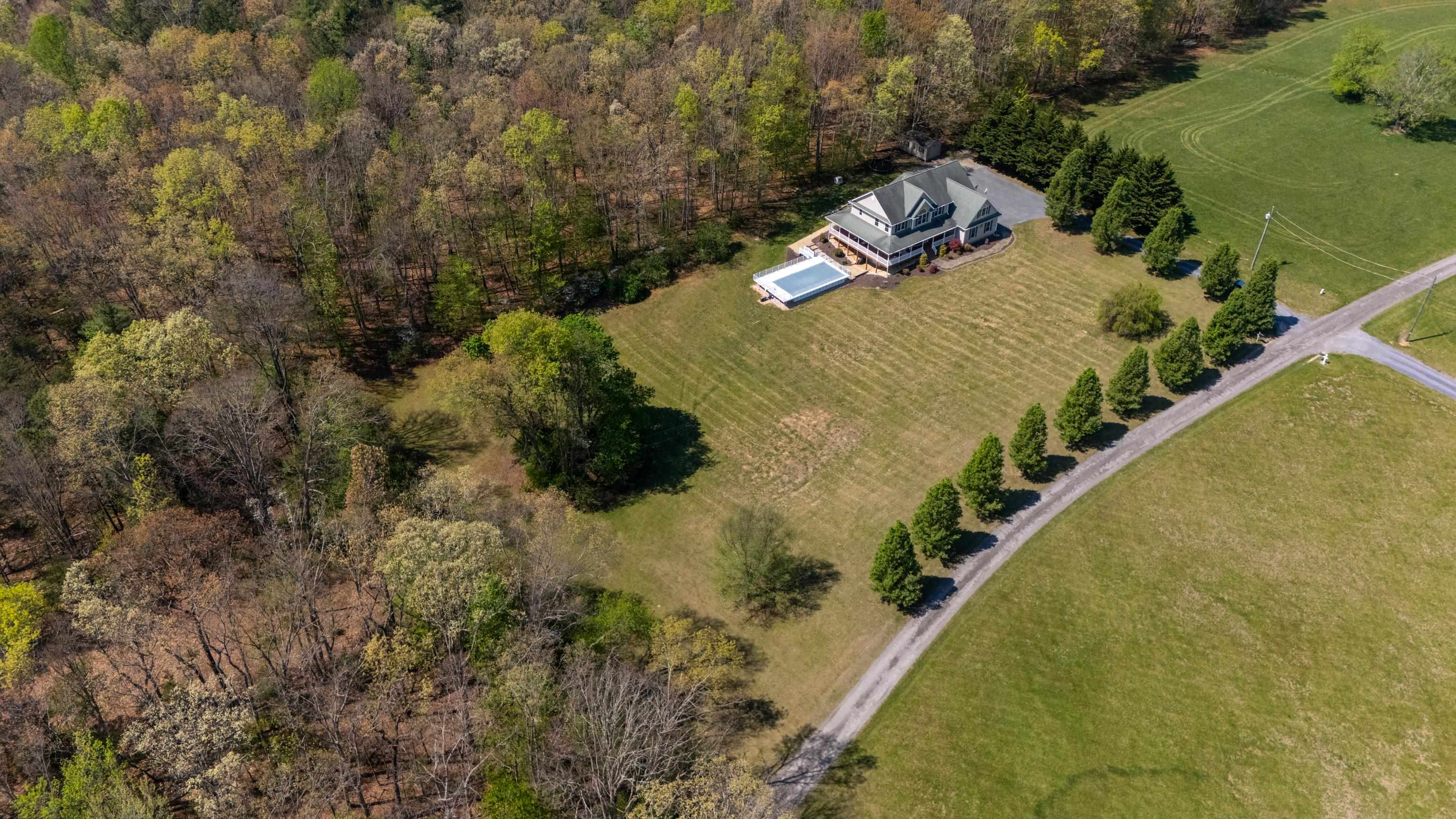 204 TADPOLE LN, GREENVILLE, Virginia 24440, 5 Bedrooms Bedrooms, ,3 BathroomsBathrooms,Residential,204 TADPOLE LN,676175 MLS # 676175