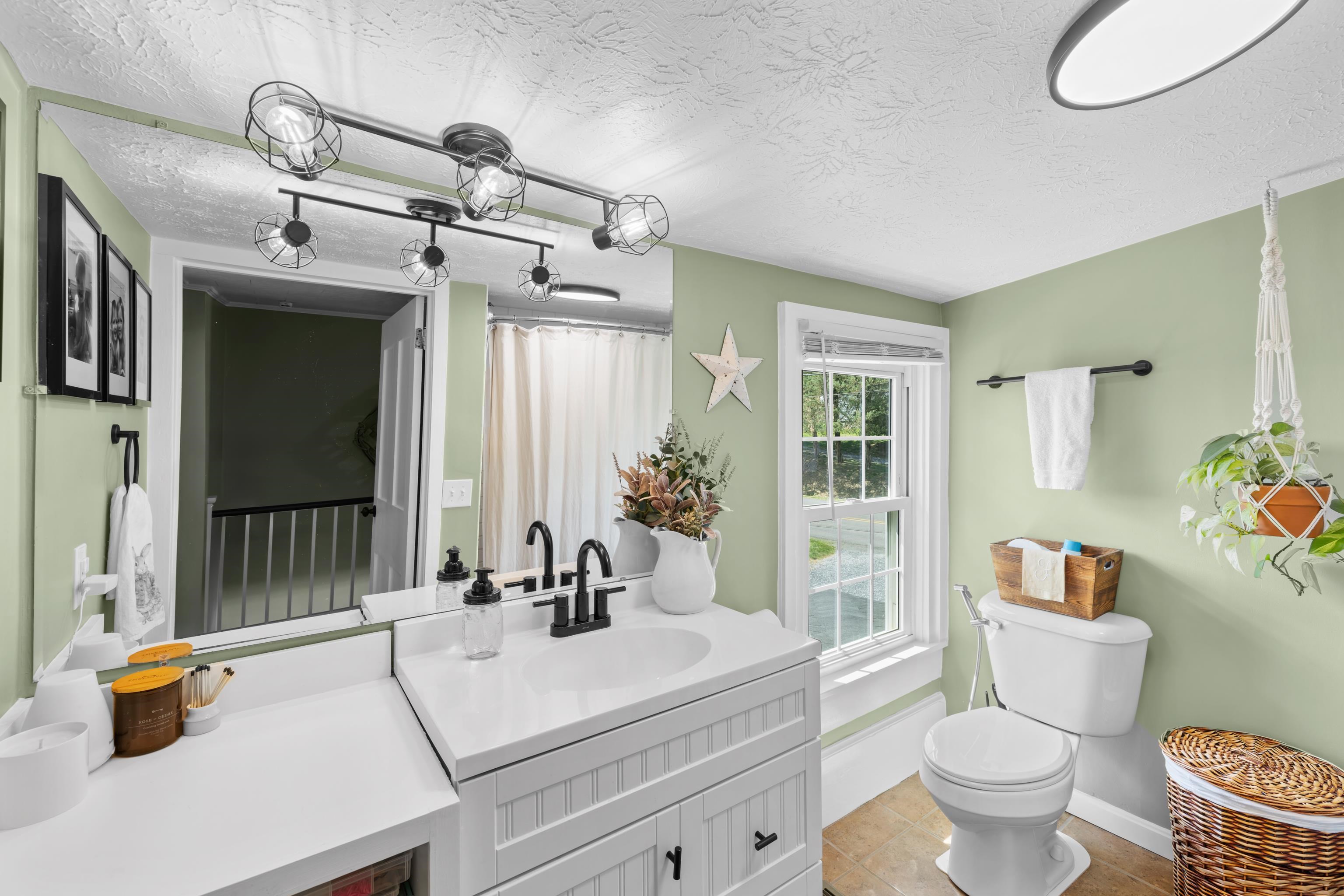 6748 SPRING CREEK RD, BRIDGEWATER, Virginia 22812, 4 Bedrooms Bedrooms, ,2 BathroomsBathrooms,Residential,6748 SPRING CREEK RD,676176 MLS # 676176