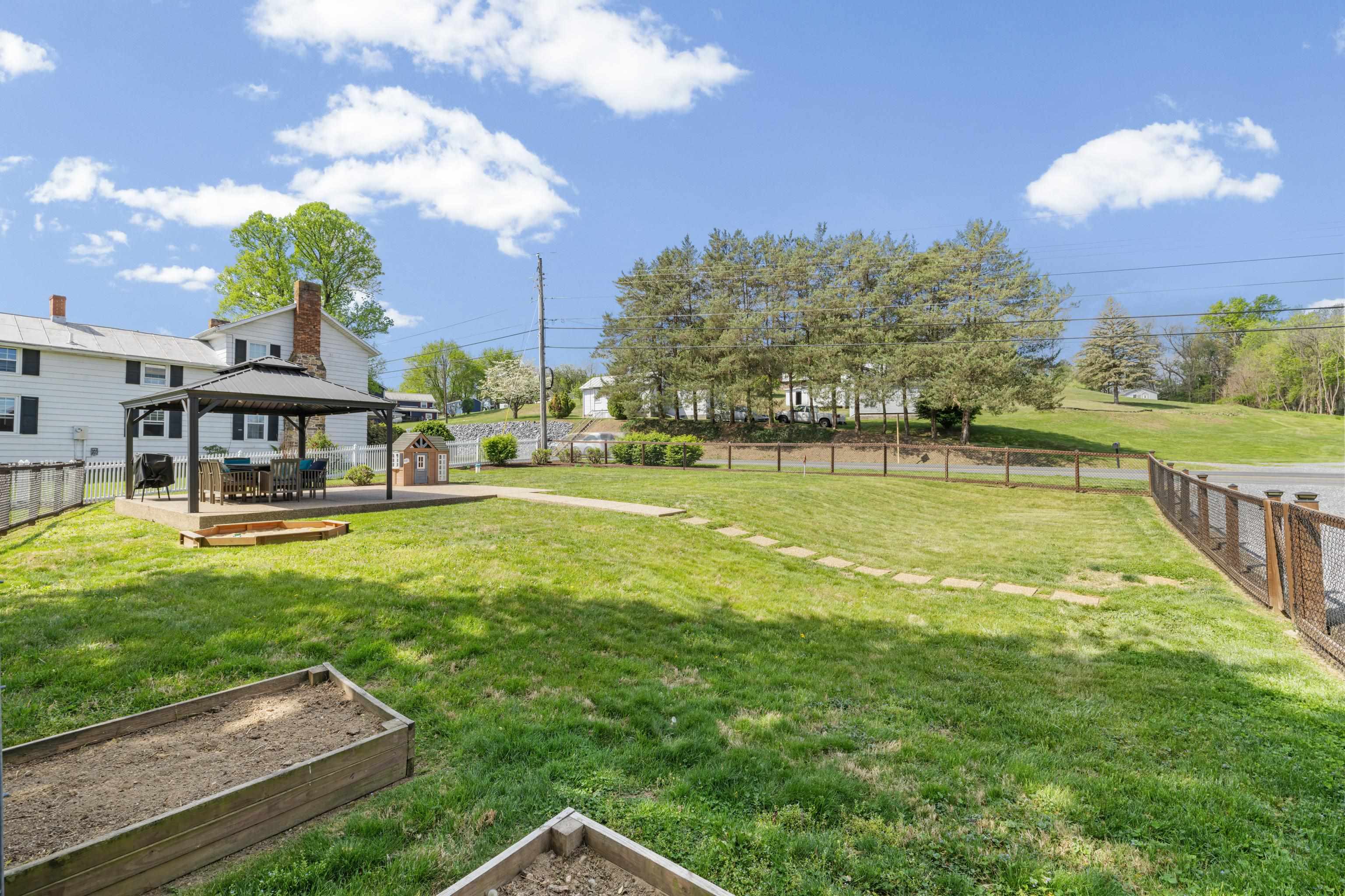 6748 SPRING CREEK RD, BRIDGEWATER, Virginia 22812, 4 Bedrooms Bedrooms, ,2 BathroomsBathrooms,Residential,6748 SPRING CREEK RD,676176 MLS # 676176