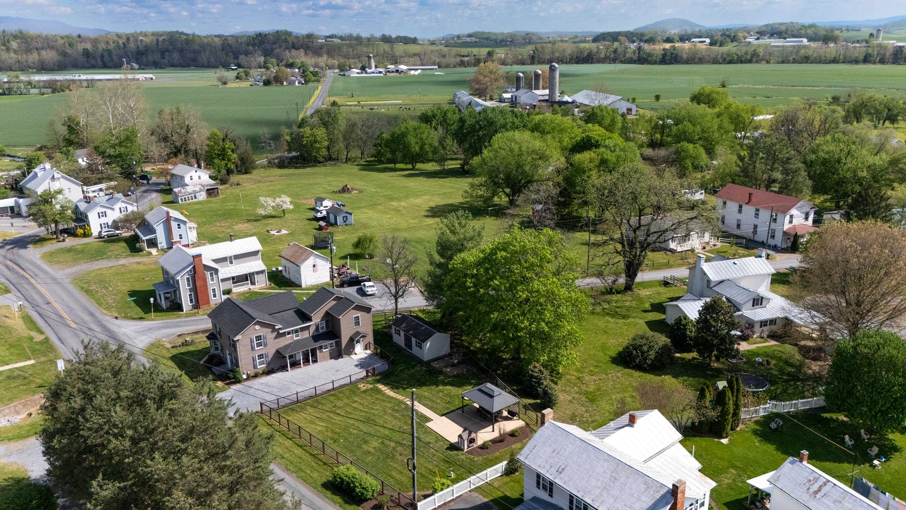 6748 SPRING CREEK RD, BRIDGEWATER, Virginia 22812, 4 Bedrooms Bedrooms, ,2 BathroomsBathrooms,Residential,6748 SPRING CREEK RD,676176 MLS # 676176