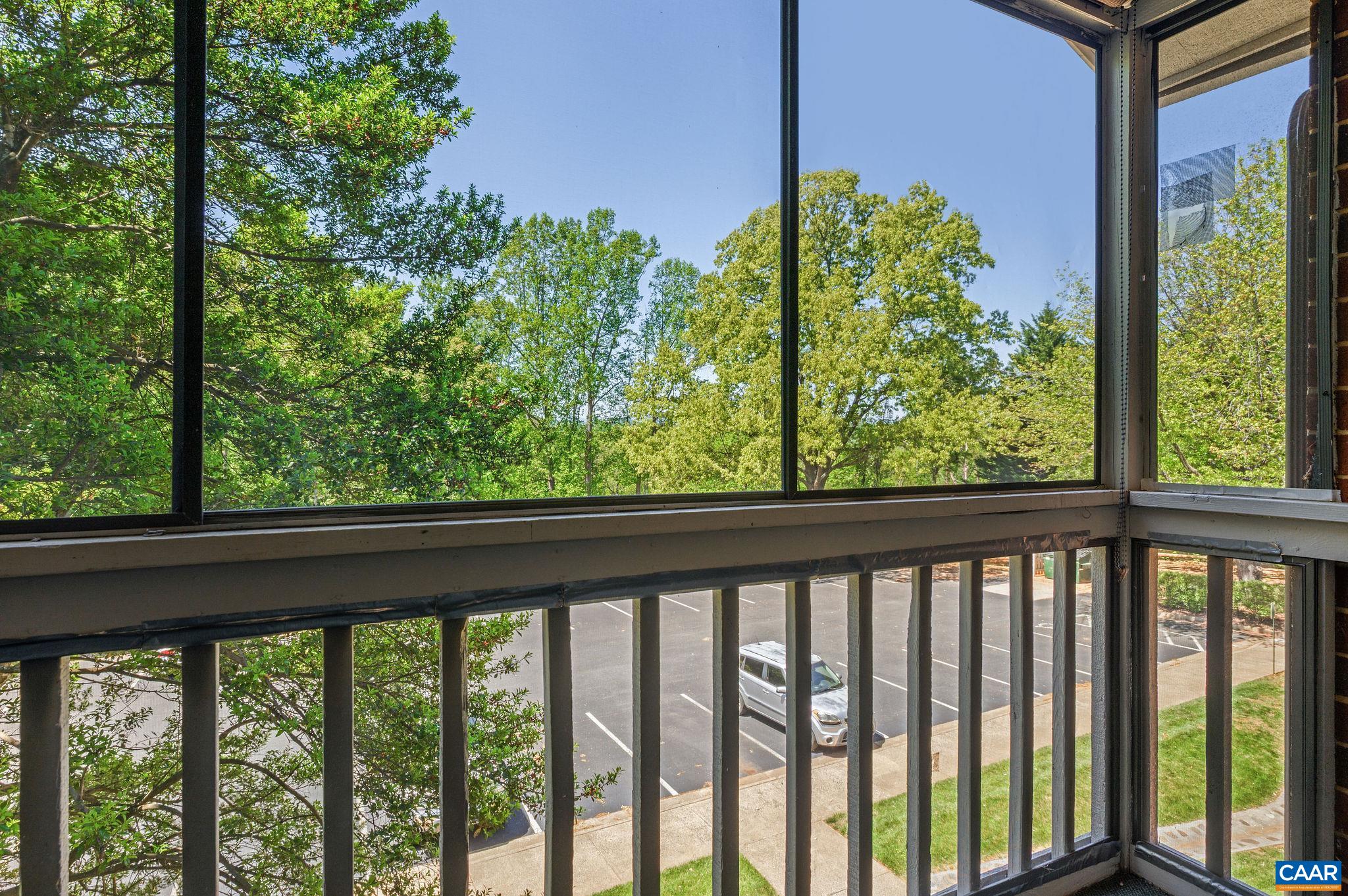 338 SOUTH PANTOPS DR, CHARLOTTESVILLE, Virginia 22911, 2 Bedrooms Bedrooms, ,2 BathroomsBathrooms,Residential,338 SOUTH PANTOPS DR,676180 MLS # 676180