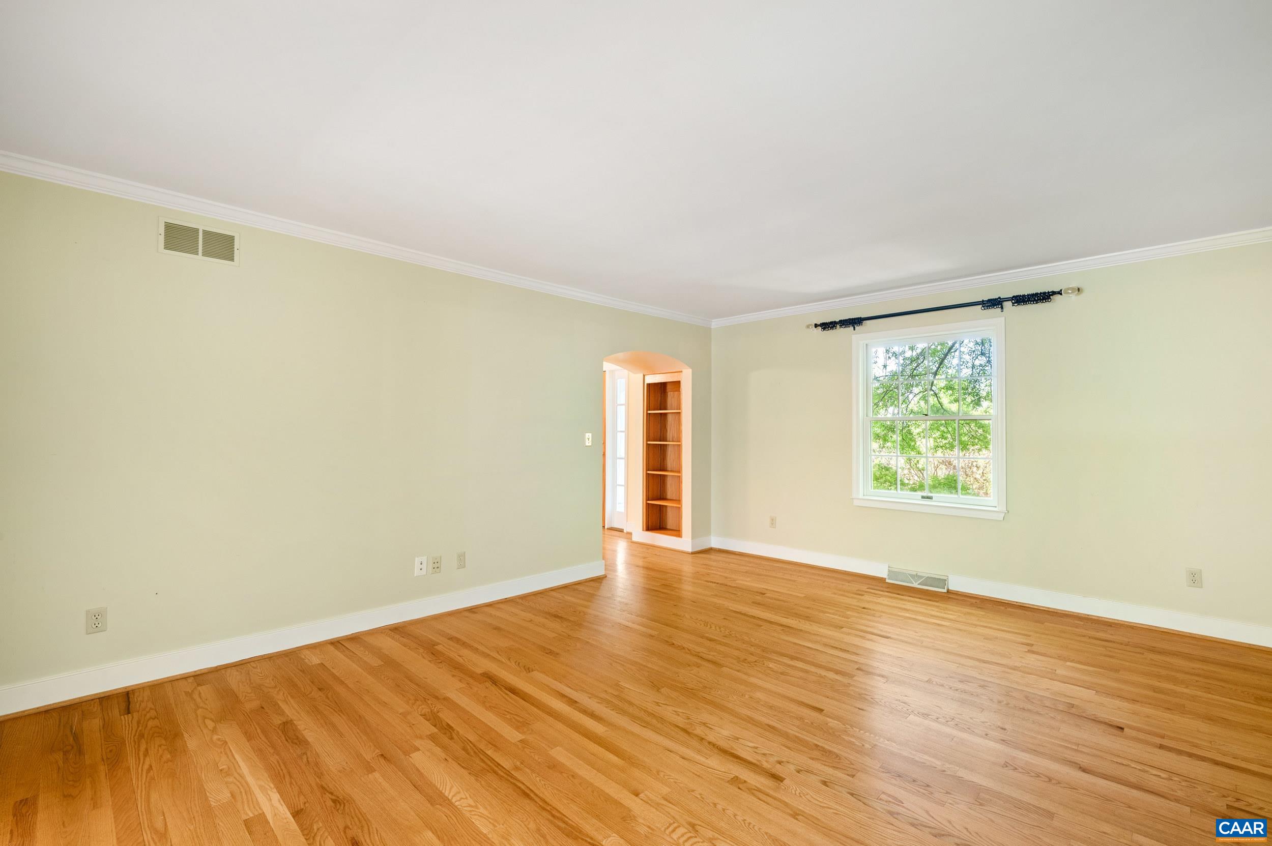 165 WALNUT LN, CHARLOTTESVILLE, Virginia 22911, 4 Bedrooms Bedrooms, ,3 BathroomsBathrooms,Residential,165 WALNUT LN,676181 MLS # 676181