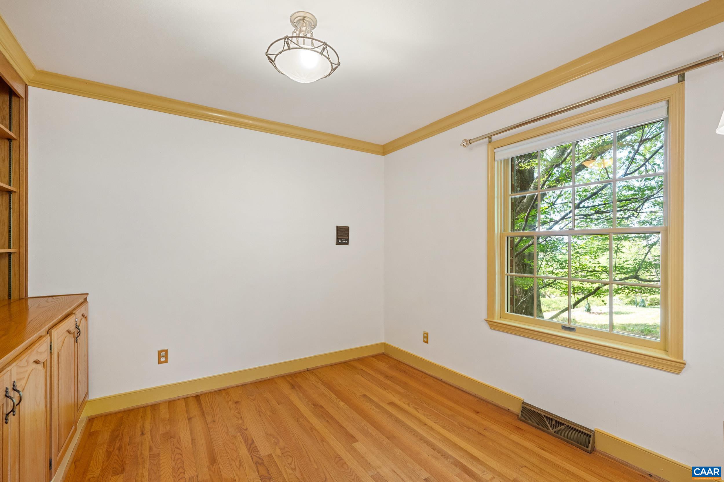 165 WALNUT LN, CHARLOTTESVILLE, Virginia 22911, 4 Bedrooms Bedrooms, ,3 BathroomsBathrooms,Residential,165 WALNUT LN,676181 MLS # 676181