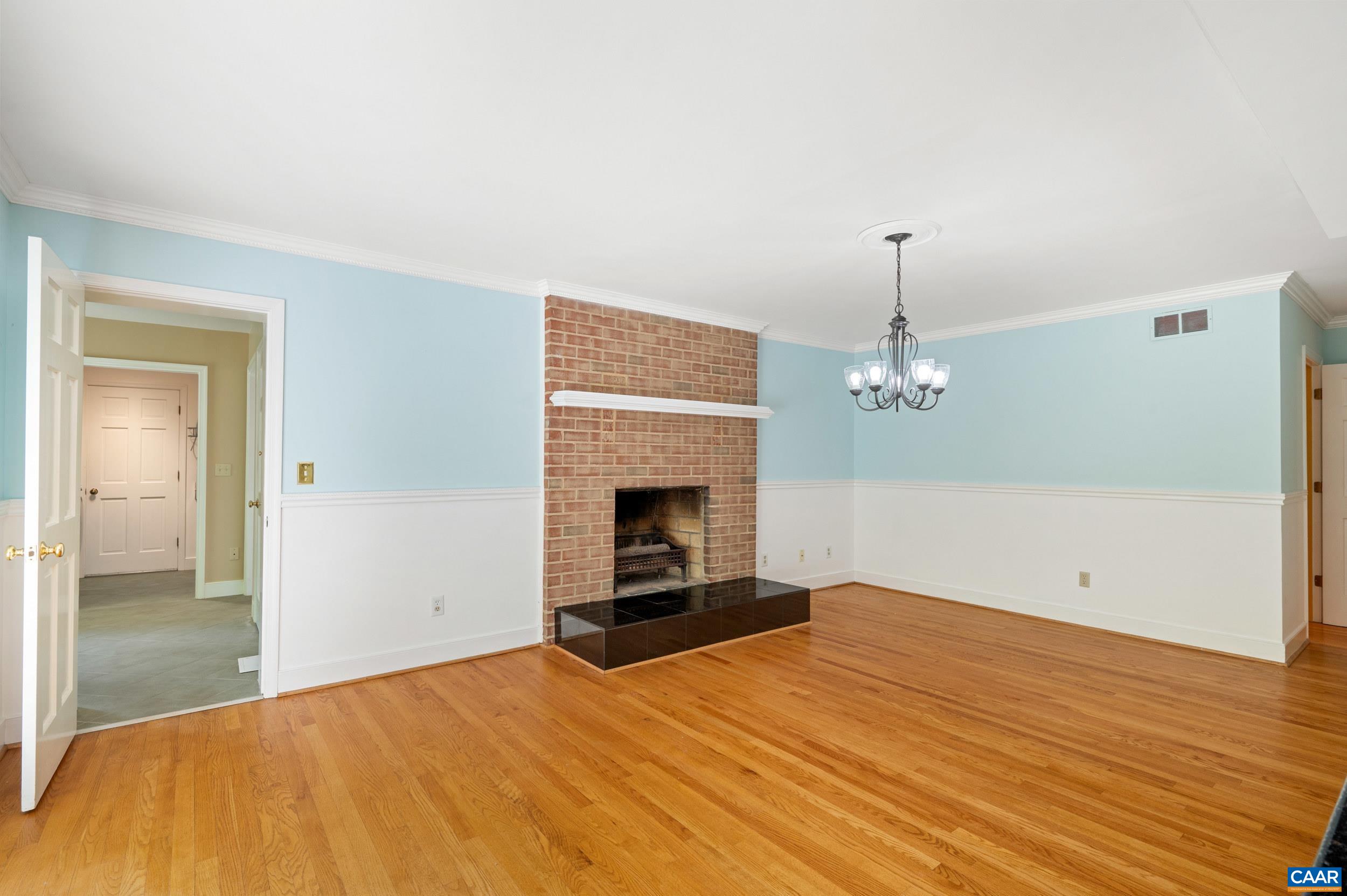 165 WALNUT LN, CHARLOTTESVILLE, Virginia 22911, 4 Bedrooms Bedrooms, ,3 BathroomsBathrooms,Residential,165 WALNUT LN,676181 MLS # 676181