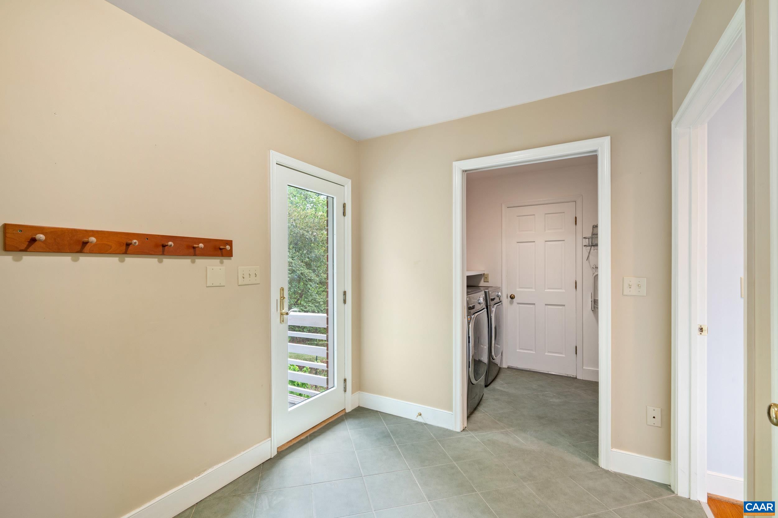 165 WALNUT LN, CHARLOTTESVILLE, Virginia 22911, 4 Bedrooms Bedrooms, ,3 BathroomsBathrooms,Residential,165 WALNUT LN,676181 MLS # 676181