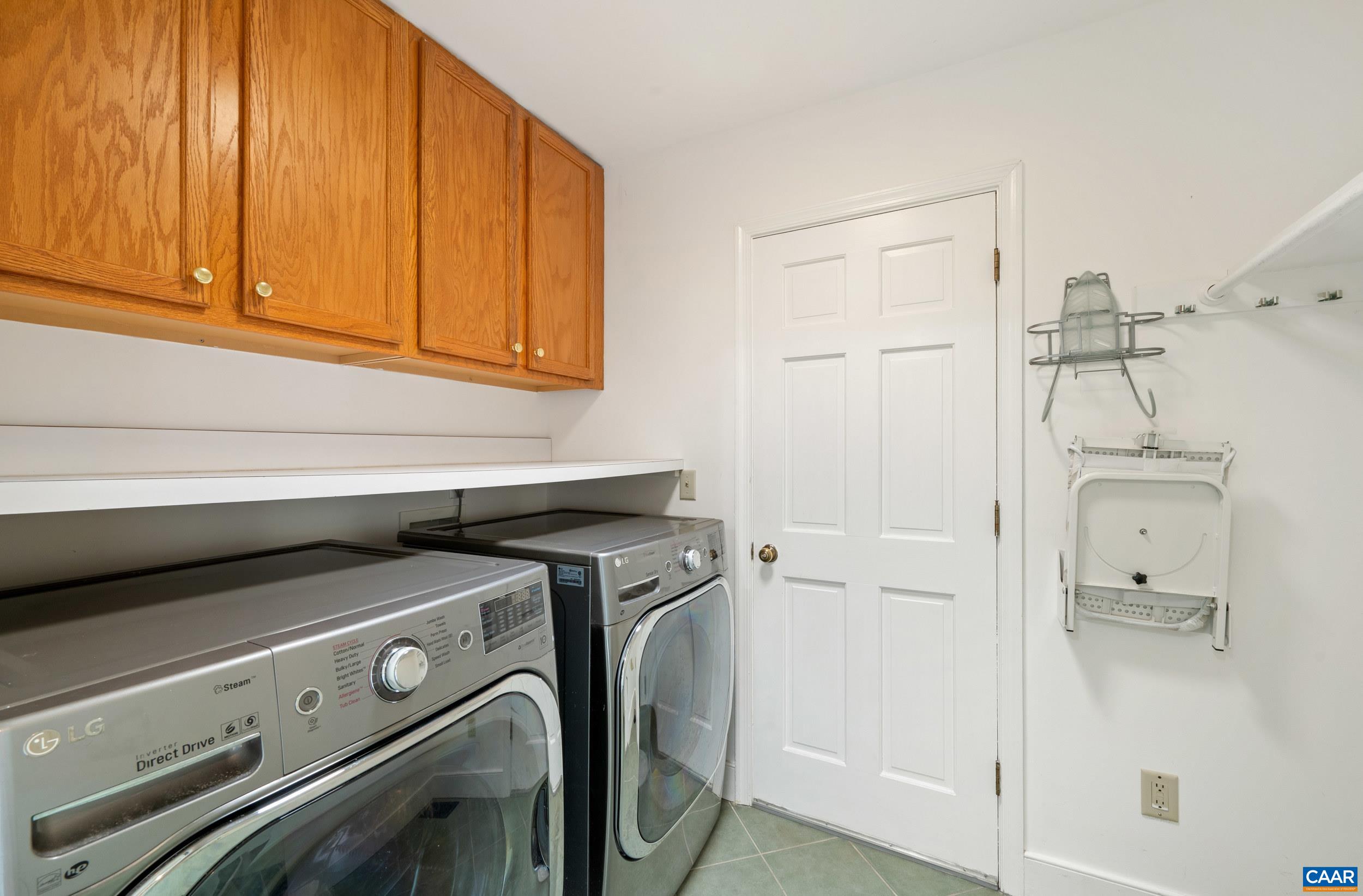 165 WALNUT LN, CHARLOTTESVILLE, Virginia 22911, 4 Bedrooms Bedrooms, ,3 BathroomsBathrooms,Residential,165 WALNUT LN,676181 MLS # 676181