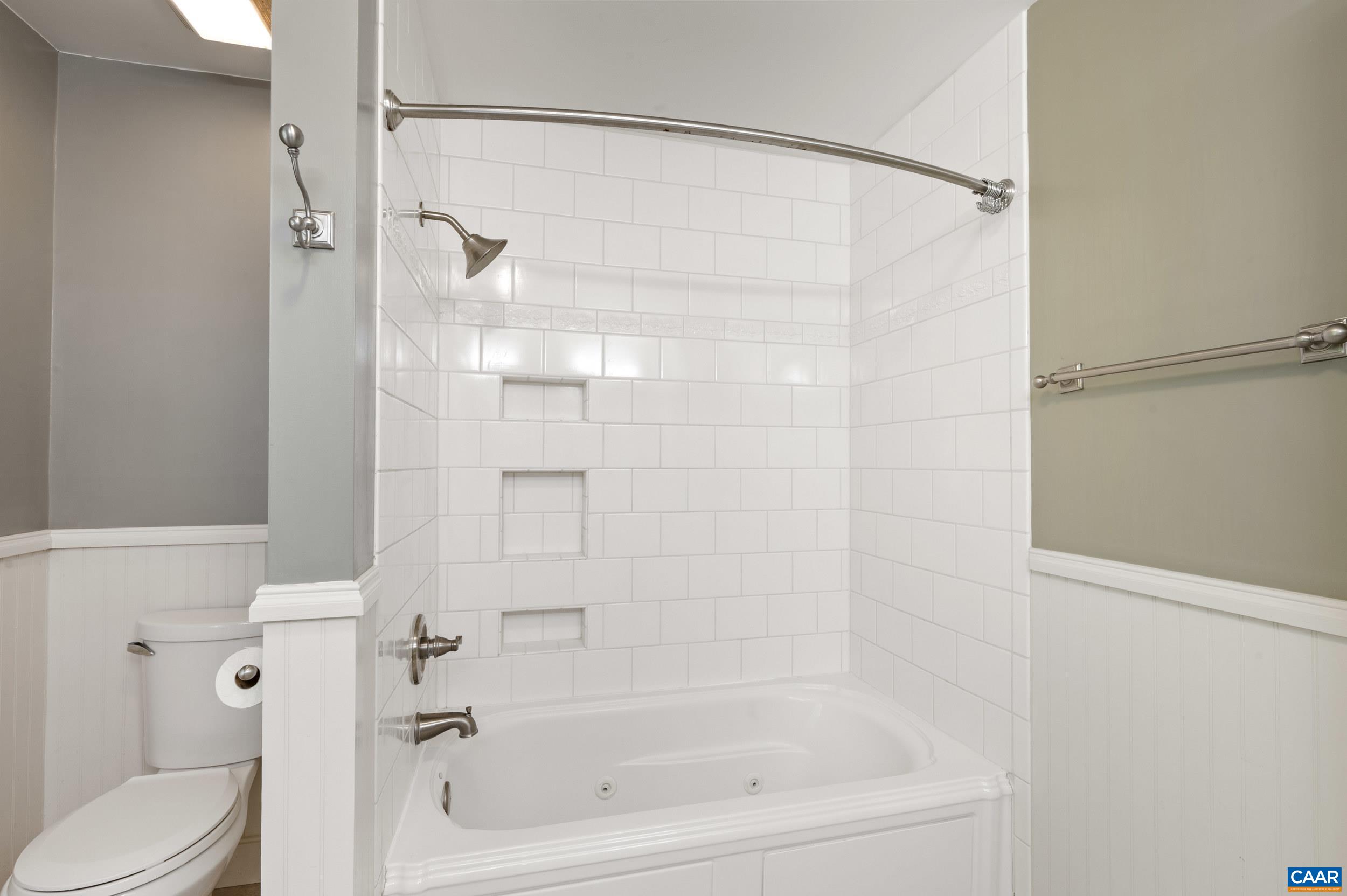 165 WALNUT LN, CHARLOTTESVILLE, Virginia 22911, 4 Bedrooms Bedrooms, ,3 BathroomsBathrooms,Residential,165 WALNUT LN,676181 MLS # 676181