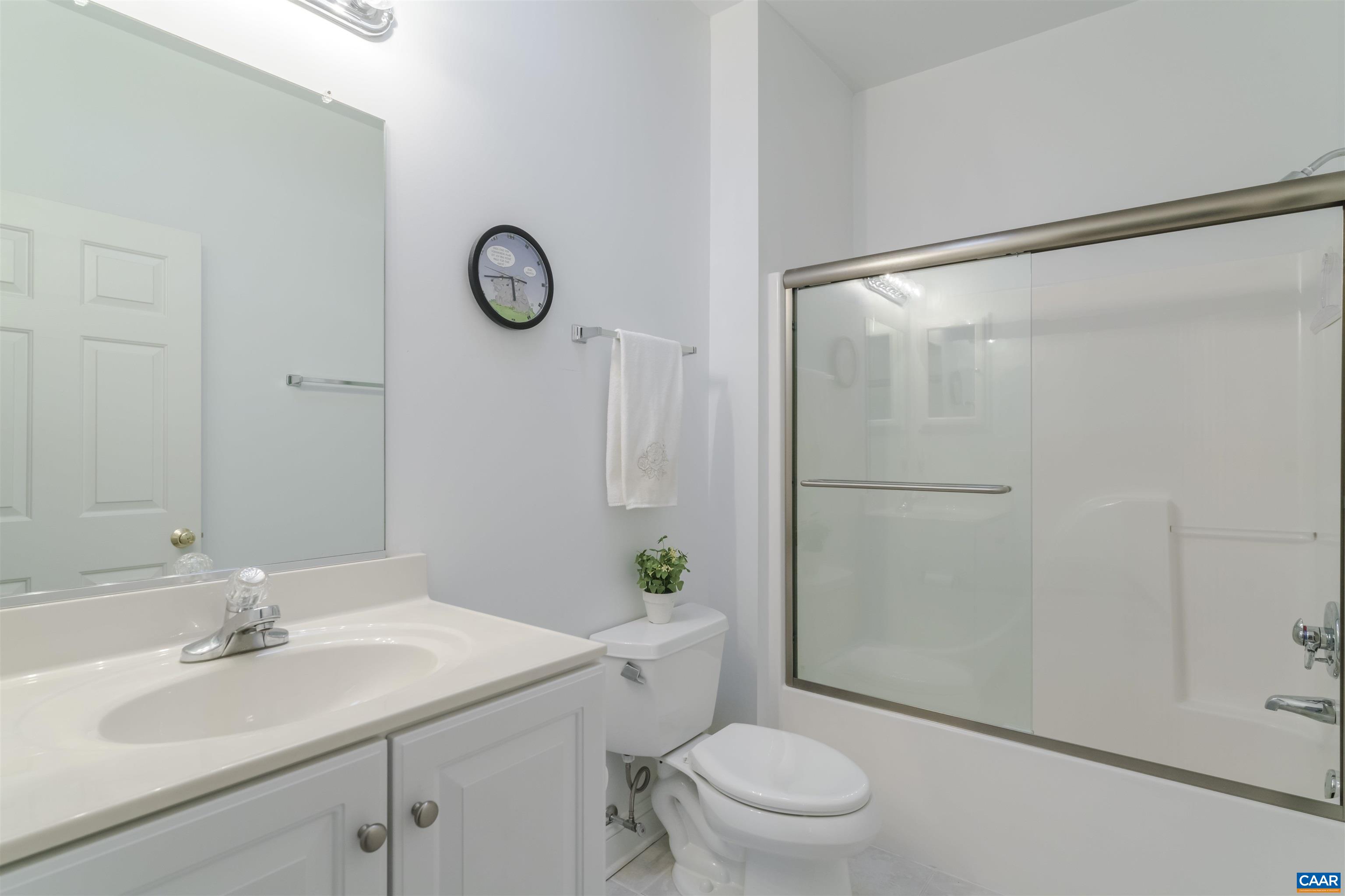 5527 STONEGATE LN, CROZET, Virginia 22932, 3 Bedrooms Bedrooms, ,2 BathroomsBathrooms,Residential,5527 STONEGATE LN,676186 MLS # 676186