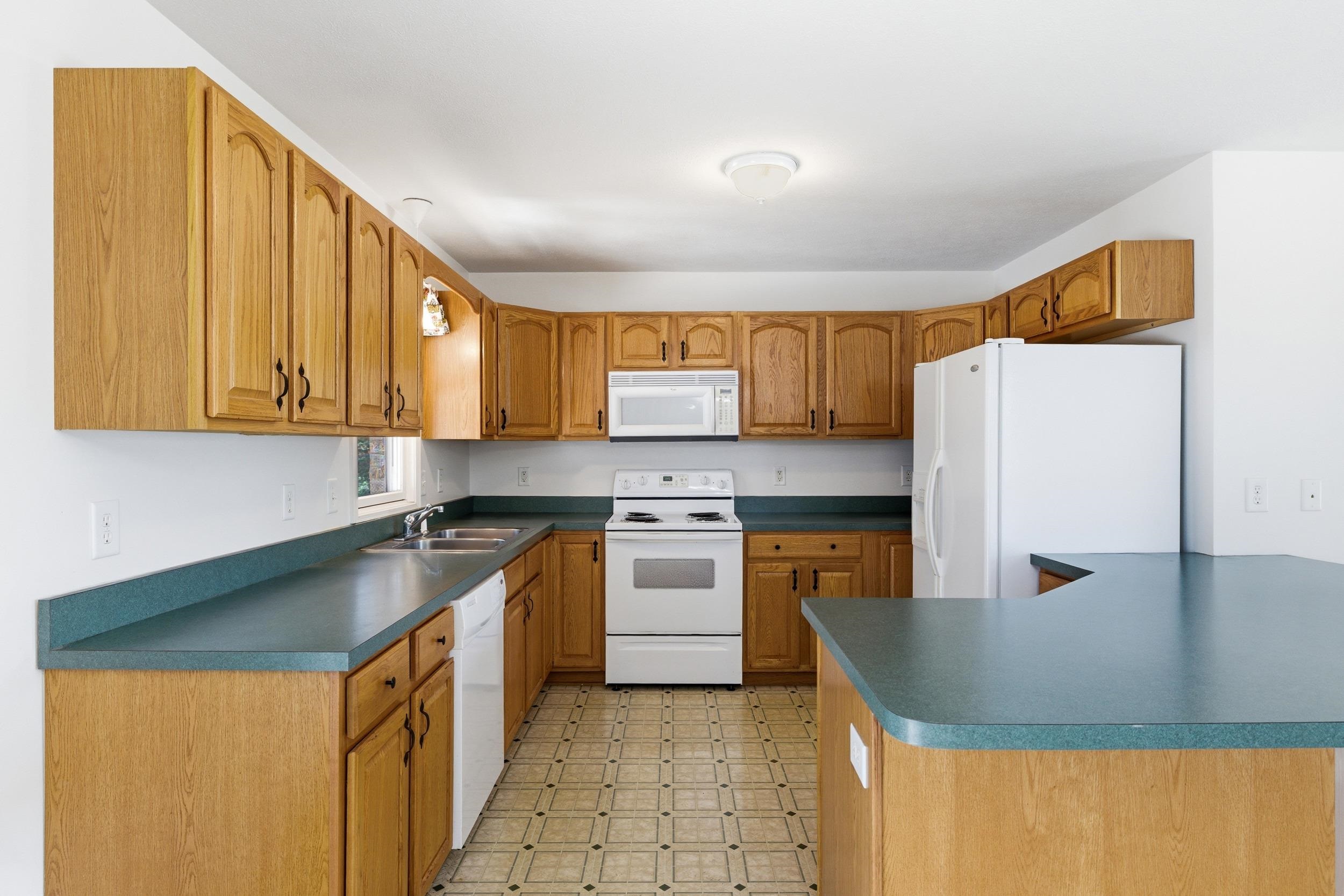 7 BLUE RIDGE CT, LURAY, Virginia 22835, 3 Bedrooms Bedrooms, ,2 BathroomsBathrooms,Residential,7 BLUE RIDGE CT,676188 MLS # 676188