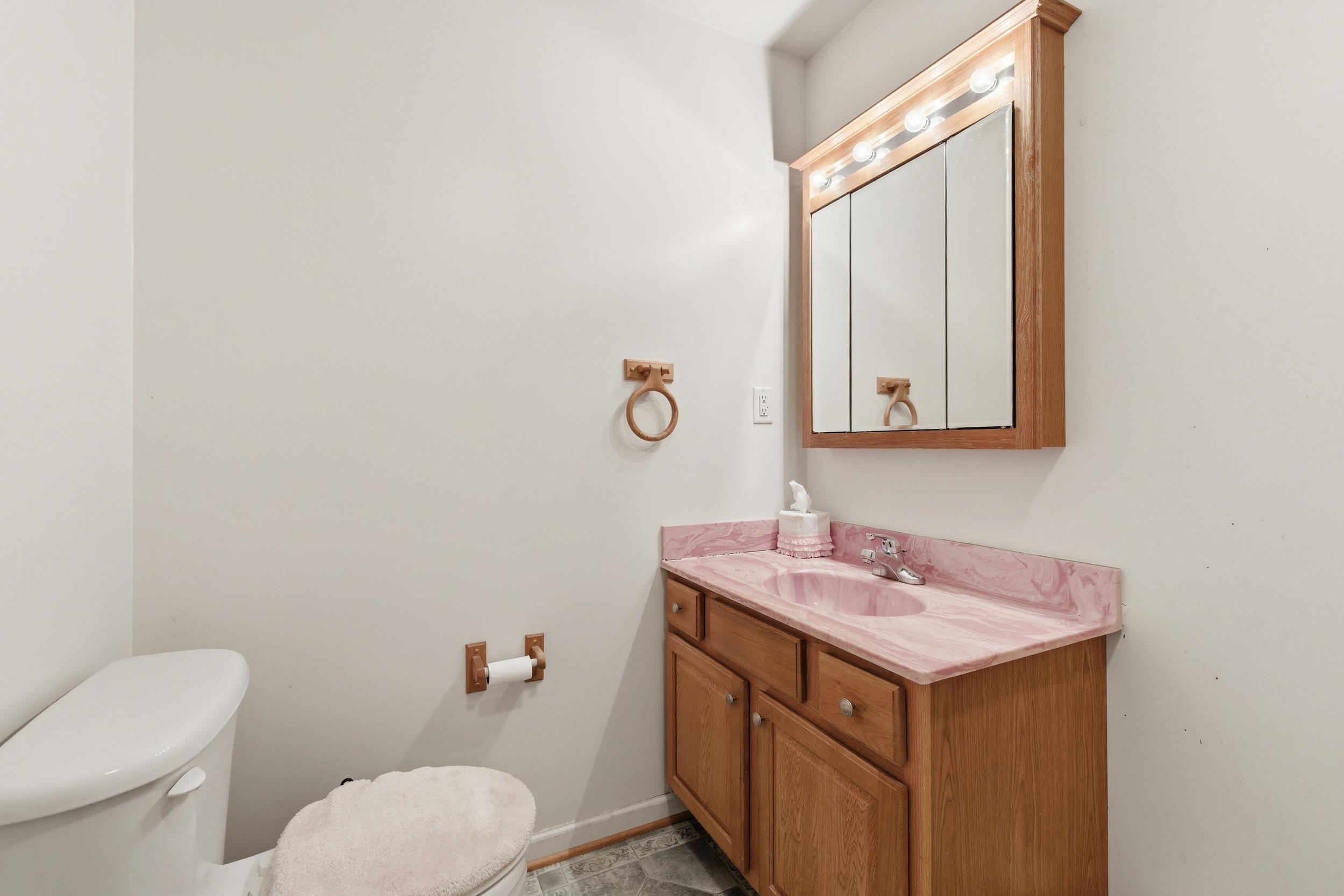 7 BLUE RIDGE CT, LURAY, Virginia 22835, 3 Bedrooms Bedrooms, ,2 BathroomsBathrooms,Residential,7 BLUE RIDGE CT,676188 MLS # 676188