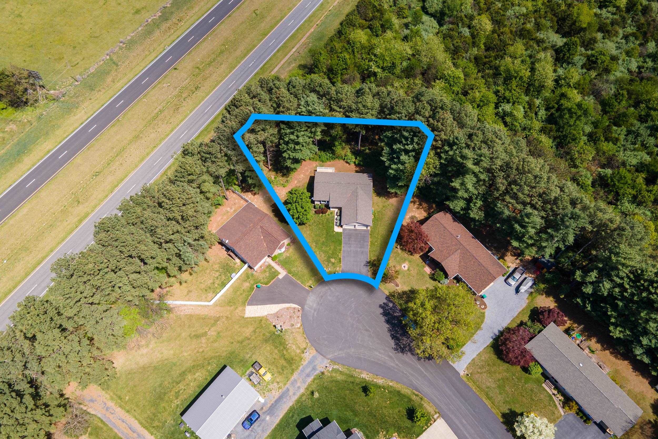 7 BLUE RIDGE CT, LURAY, Virginia 22835, 3 Bedrooms Bedrooms, ,2 BathroomsBathrooms,Residential,7 BLUE RIDGE CT,676188 MLS # 676188