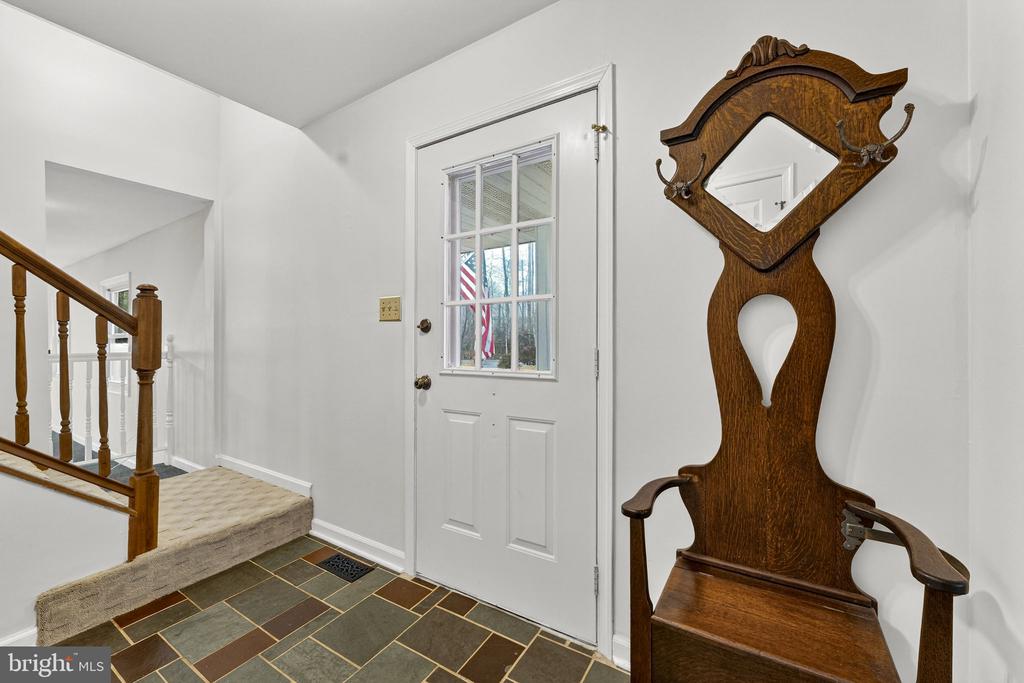 2266 BEAVER DAM RD, MIDLAND, Virginia 22728, 4 Bedrooms Bedrooms, ,3 BathroomsBathrooms,Residential,2266 BEAVER DAM RD,VAFQ2021262 MLS # VAFQ2021262