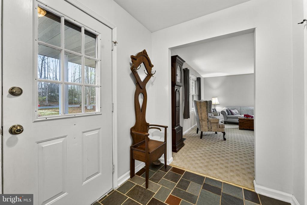 2266 BEAVER DAM RD, MIDLAND, Virginia 22728, 4 Bedrooms Bedrooms, ,3 BathroomsBathrooms,Residential,2266 BEAVER DAM RD,VAFQ2021262 MLS # VAFQ2021262