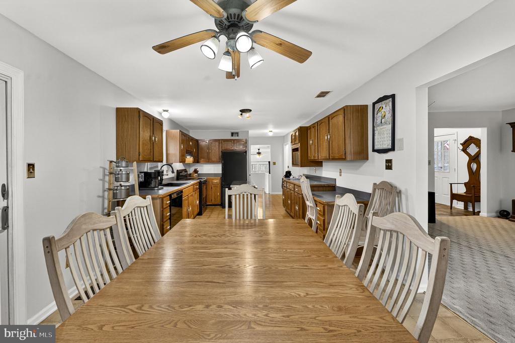 2266 BEAVER DAM RD, MIDLAND, Virginia 22728, 4 Bedrooms Bedrooms, ,3 BathroomsBathrooms,Residential,2266 BEAVER DAM RD,VAFQ2021262 MLS # VAFQ2021262