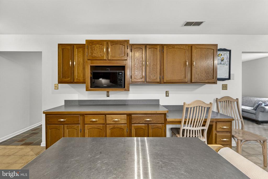 2266 BEAVER DAM RD, MIDLAND, Virginia 22728, 4 Bedrooms Bedrooms, ,3 BathroomsBathrooms,Residential,2266 BEAVER DAM RD,VAFQ2021262 MLS # VAFQ2021262