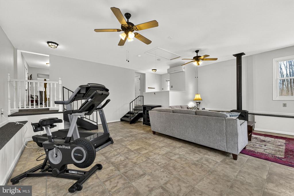 2266 BEAVER DAM RD, MIDLAND, Virginia 22728, 4 Bedrooms Bedrooms, ,3 BathroomsBathrooms,Residential,2266 BEAVER DAM RD,VAFQ2021262 MLS # VAFQ2021262