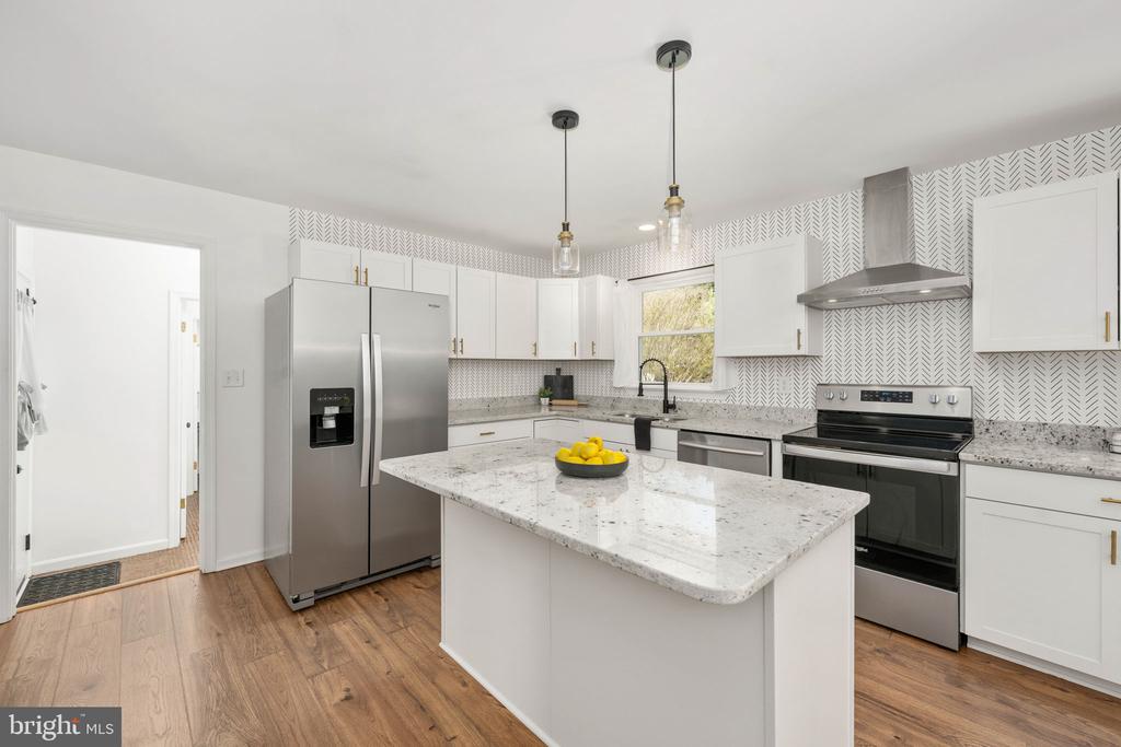 18493 COLONIAL DR, CULPEPER, Virginia 22701, 3 Bedrooms Bedrooms, ,3 BathroomsBathrooms,Residential,CARLTON HILLS,18493 COLONIAL DR,VACU2013234 MLS # VACU2013234