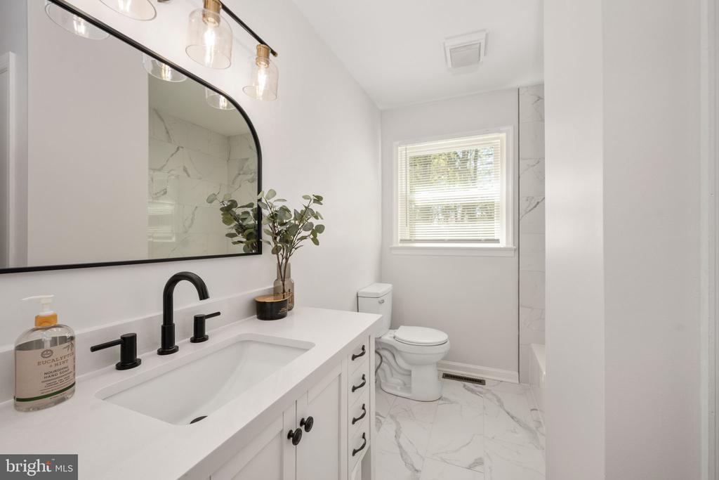 18493 COLONIAL DR, CULPEPER, Virginia 22701, 3 Bedrooms Bedrooms, ,3 BathroomsBathrooms,Residential,CARLTON HILLS,18493 COLONIAL DR,VACU2013234 MLS # VACU2013234