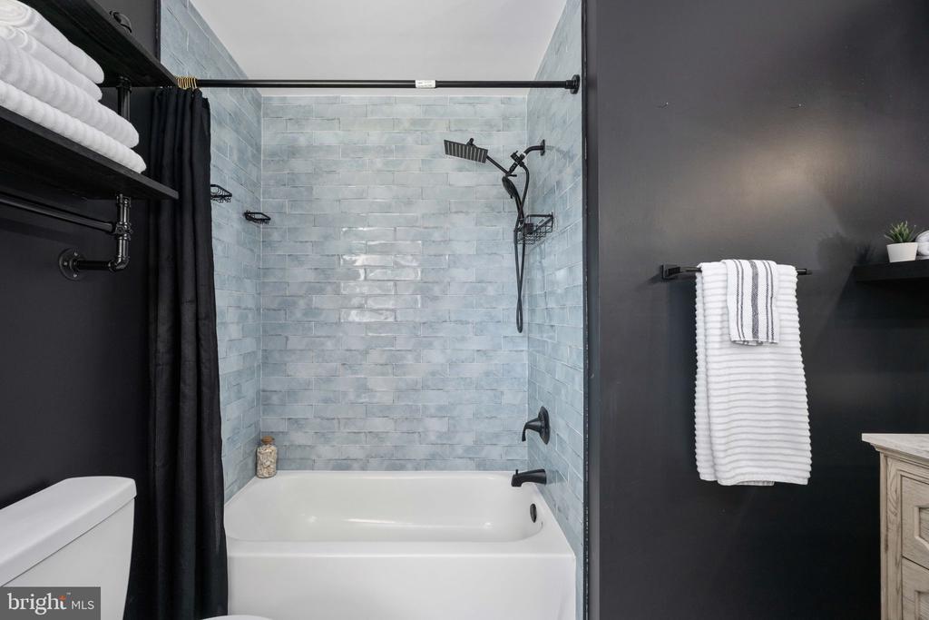 18493 COLONIAL DR, CULPEPER, Virginia 22701, 3 Bedrooms Bedrooms, ,3 BathroomsBathrooms,Residential,CARLTON HILLS,18493 COLONIAL DR,VACU2013234 MLS # VACU2013234