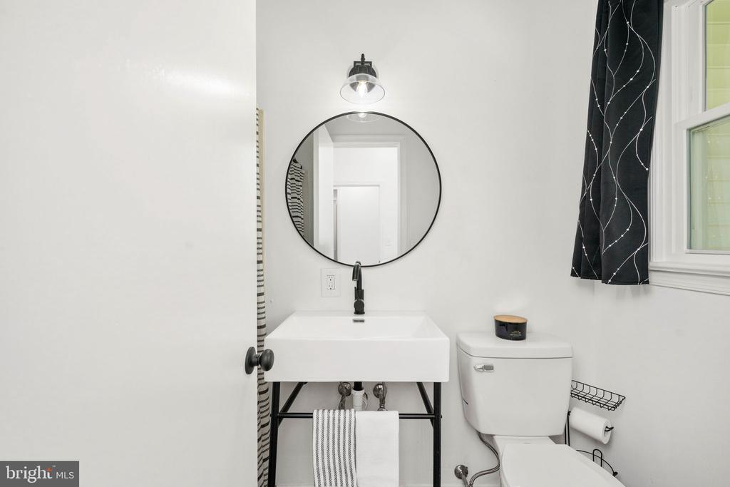 18493 COLONIAL DR, CULPEPER, Virginia 22701, 3 Bedrooms Bedrooms, ,3 BathroomsBathrooms,Residential,CARLTON HILLS,18493 COLONIAL DR,VACU2013234 MLS # VACU2013234