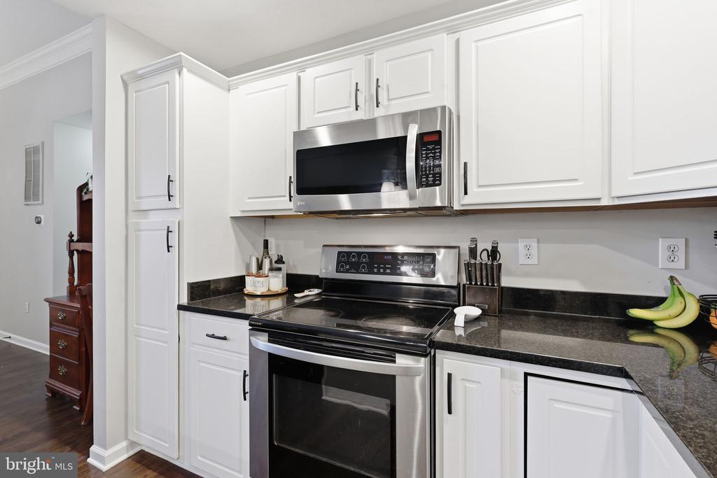 8507 OAK GLEN CT, FREDERICKSBURG, Virginia 22407, 4 Bedrooms Bedrooms, ,4 BathroomsBathrooms,Residential,8507 OAK GLEN CT,VASP2040792 MLS # VASP2040792