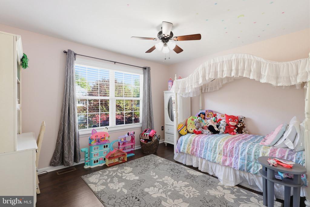 8507 OAK GLEN CT, FREDERICKSBURG, Virginia 22407, 4 Bedrooms Bedrooms, ,4 BathroomsBathrooms,Residential,8507 OAK GLEN CT,VASP2040792 MLS # VASP2040792