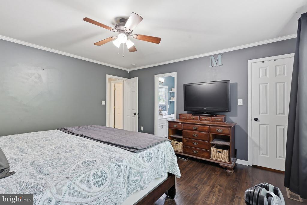 8507 OAK GLEN CT, FREDERICKSBURG, Virginia 22407, 4 Bedrooms Bedrooms, ,4 BathroomsBathrooms,Residential,8507 OAK GLEN CT,VASP2040792 MLS # VASP2040792