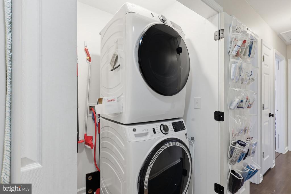 8507 OAK GLEN CT, FREDERICKSBURG, Virginia 22407, 4 Bedrooms Bedrooms, ,4 BathroomsBathrooms,Residential,8507 OAK GLEN CT,VASP2040792 MLS # VASP2040792